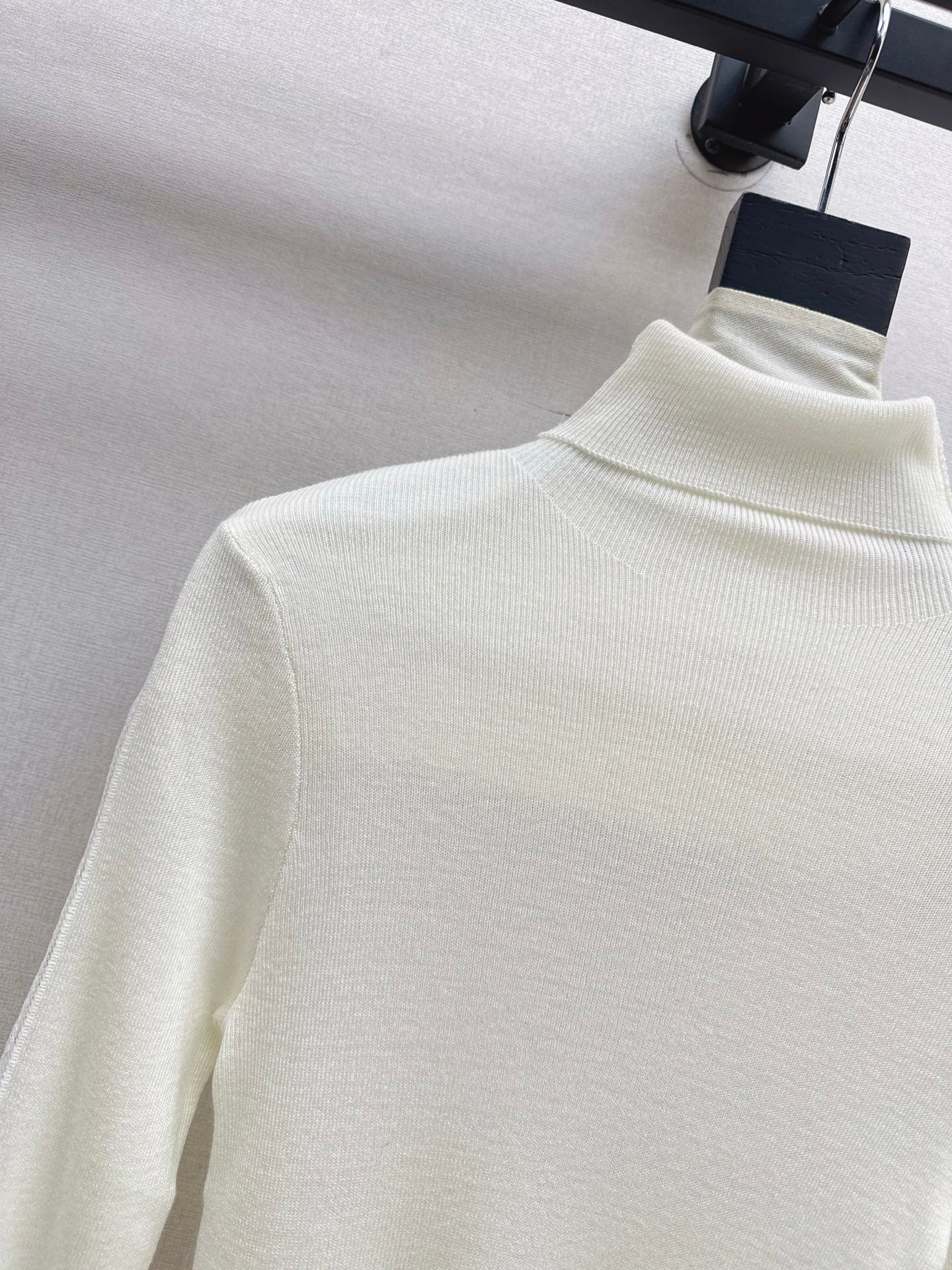 Erma 25fw lace sweatshirts