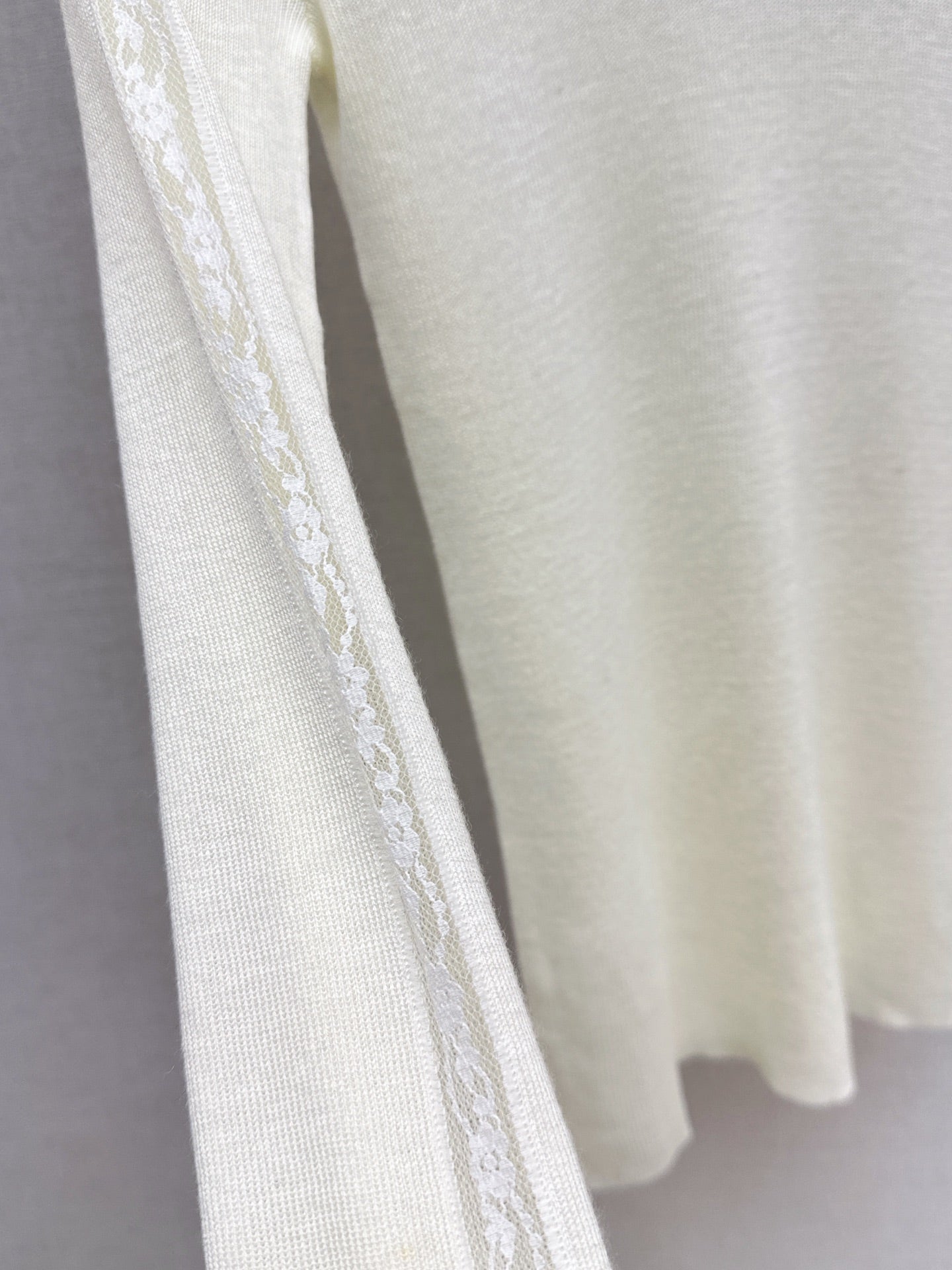 Erma 25fw lace sweatshirts