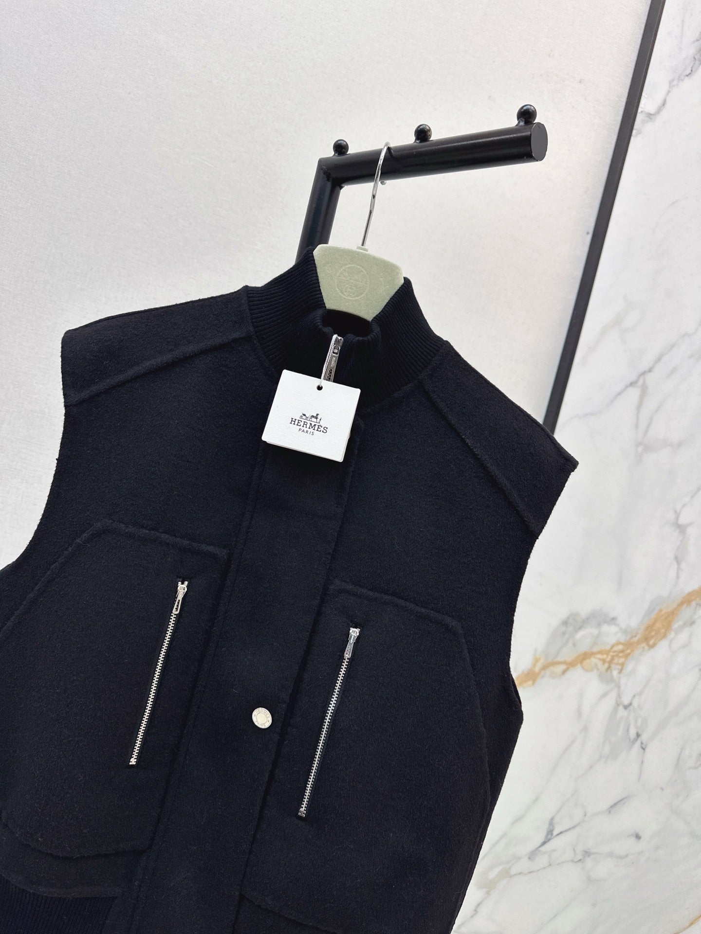 Herm 25fw wool vest