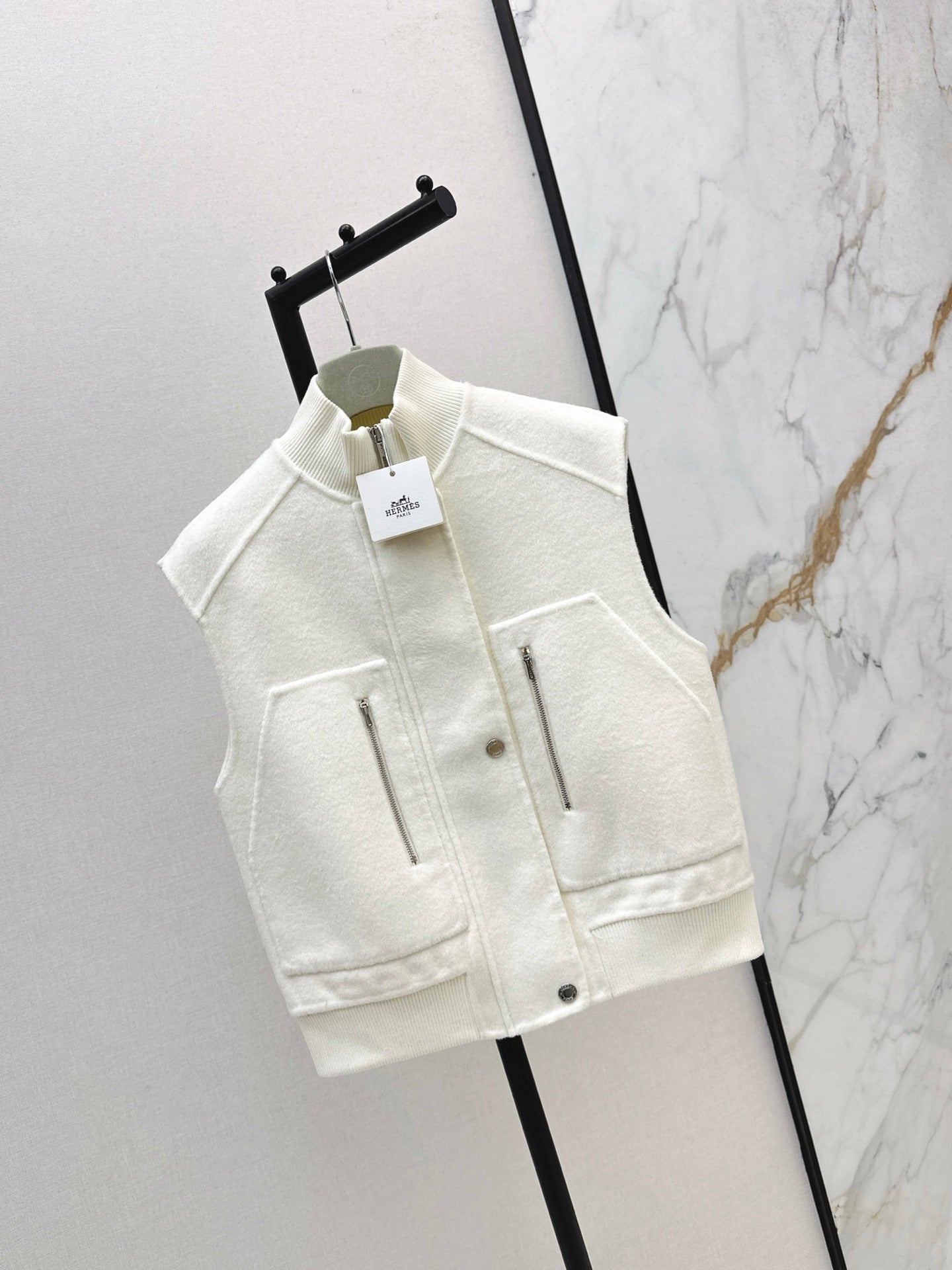 Herm 25fw wool vest