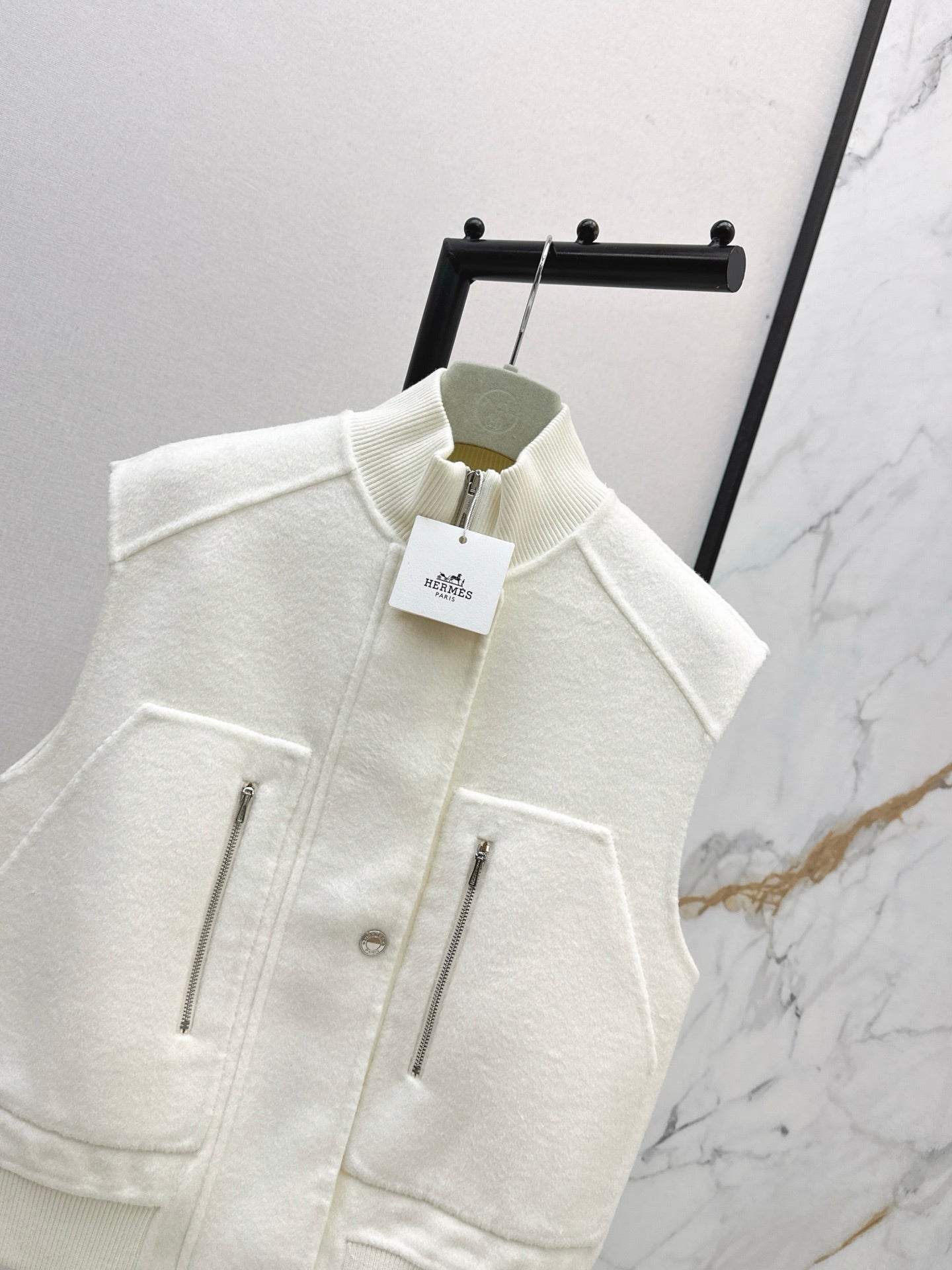 Herm 25fw wool vest