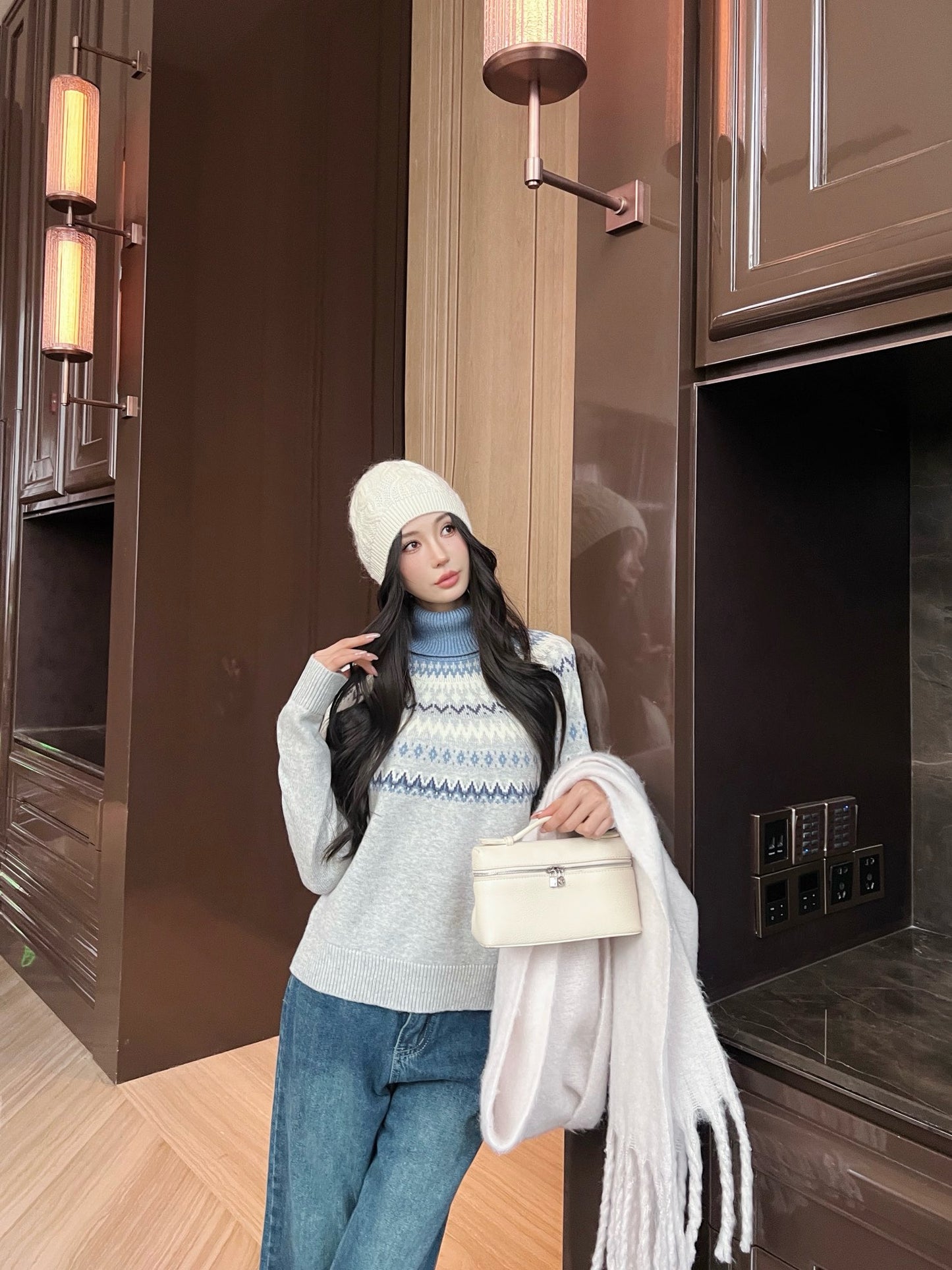 Loro 25fw sweater