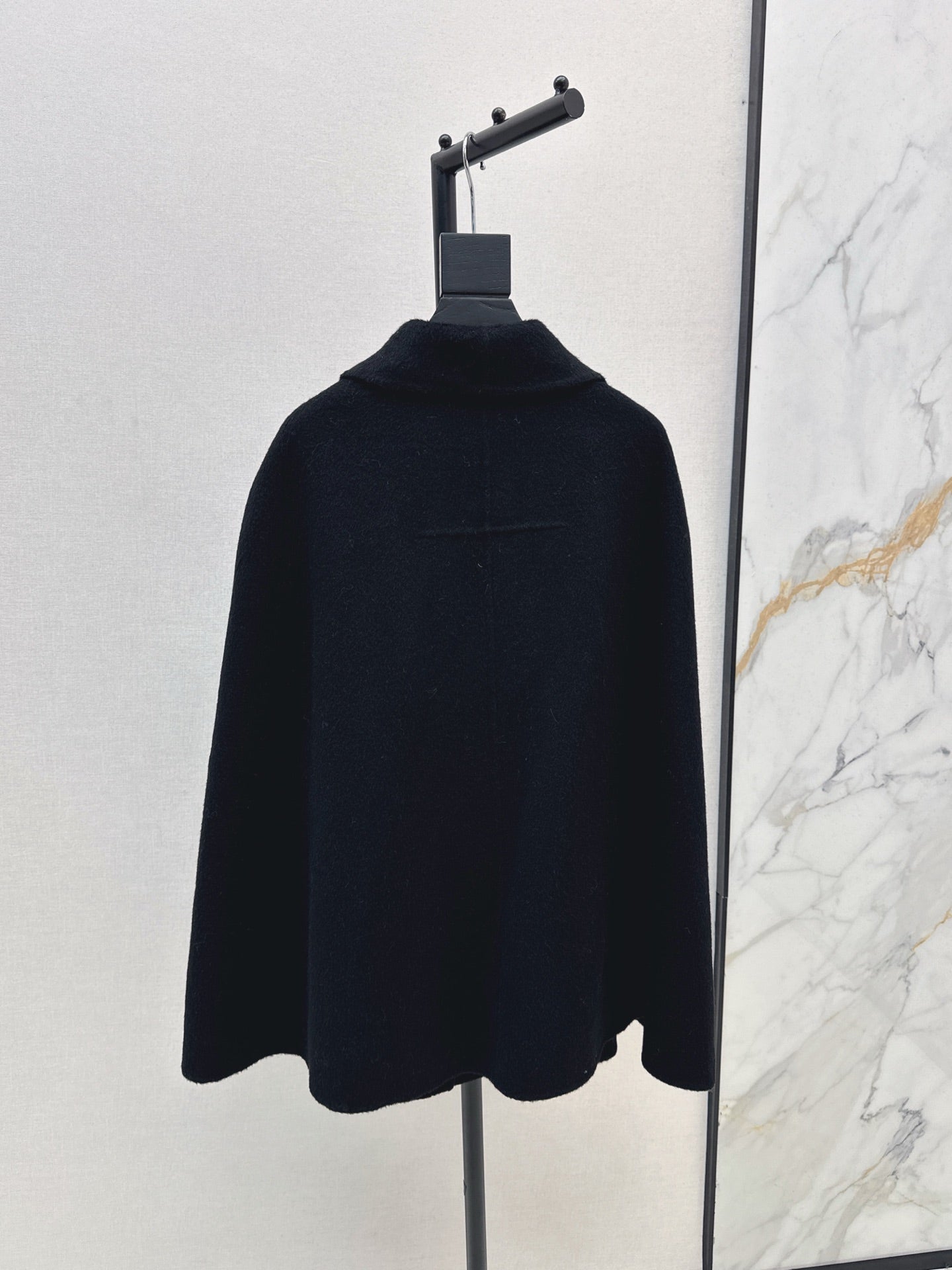 CD 25fw woolen cape coat