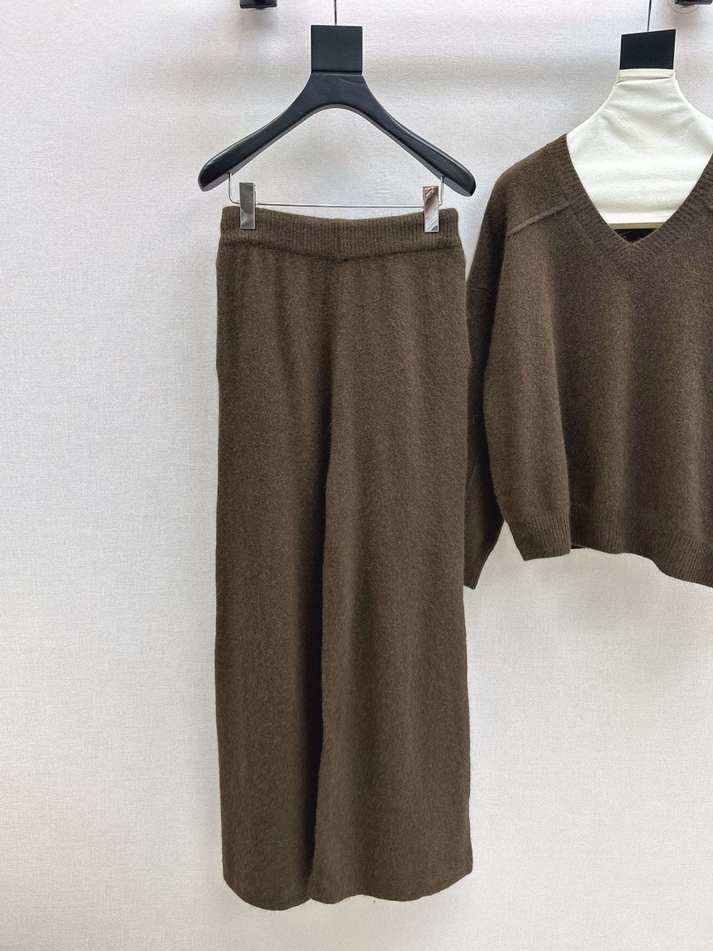 Loro 25fw pullover pants sets