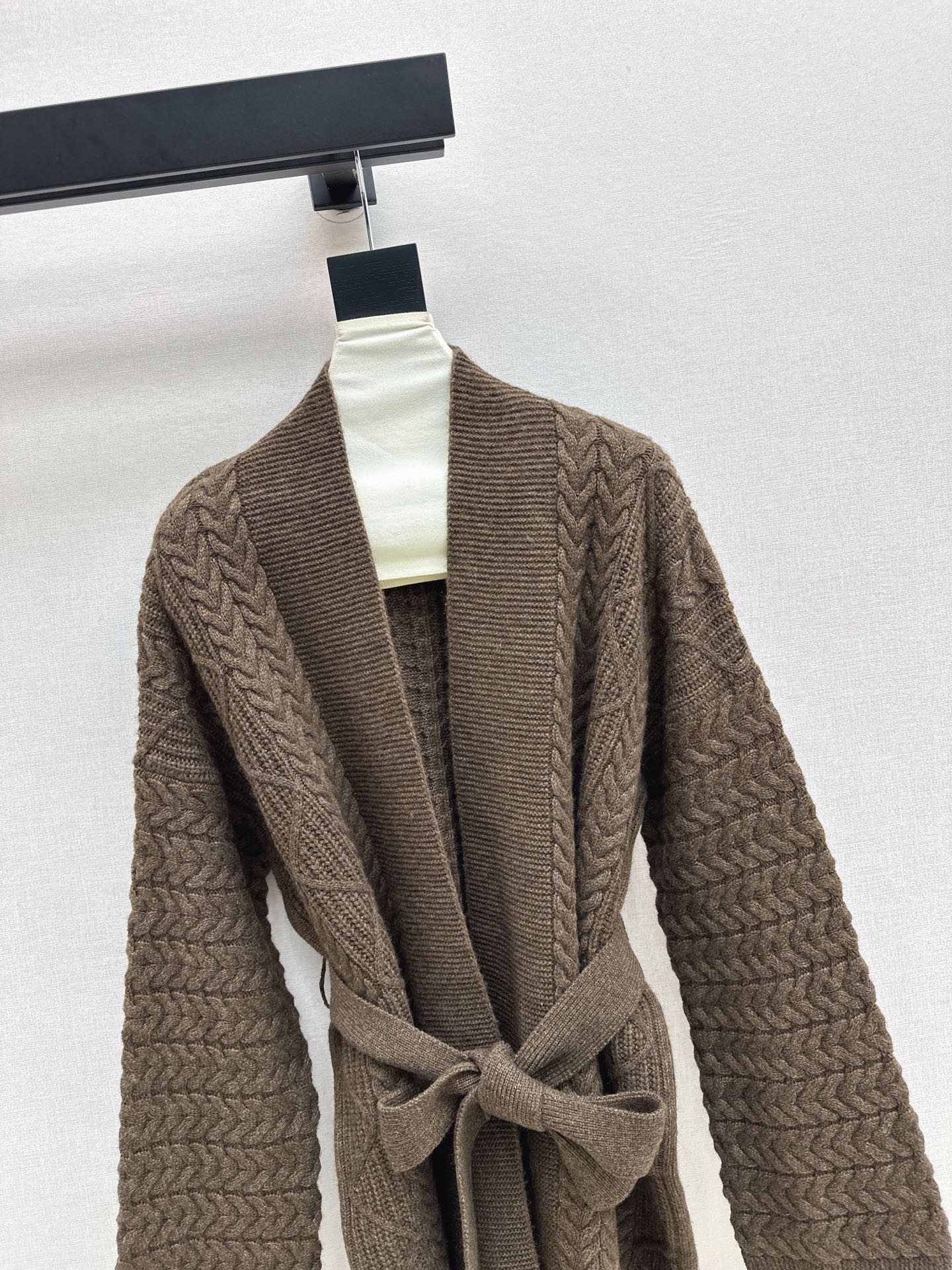 Loro 25fw knitted cardigan