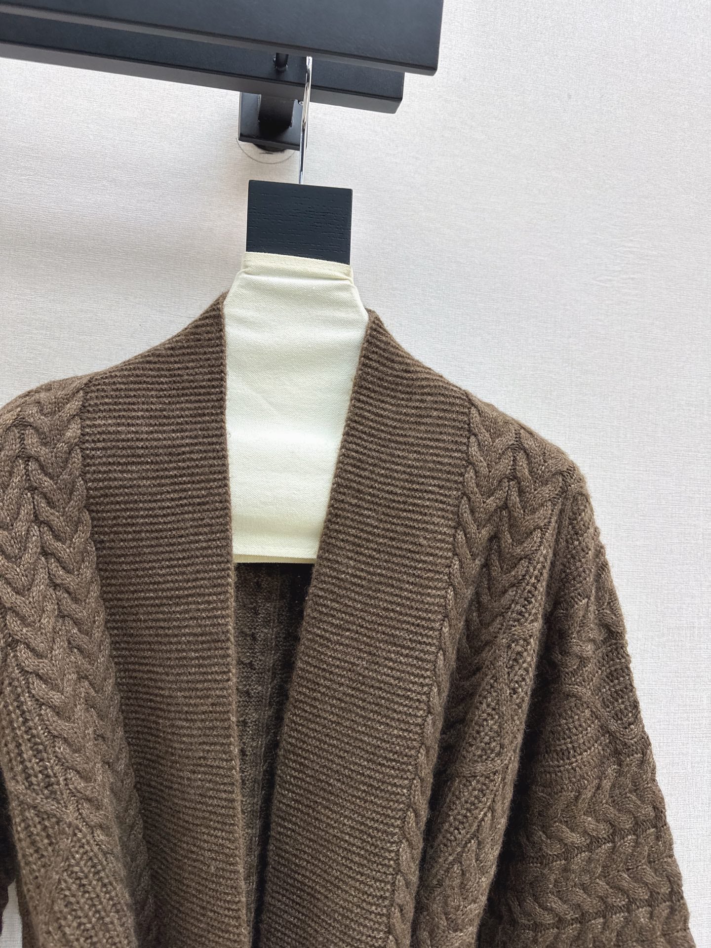 Loro 25fw knitted cardigan
