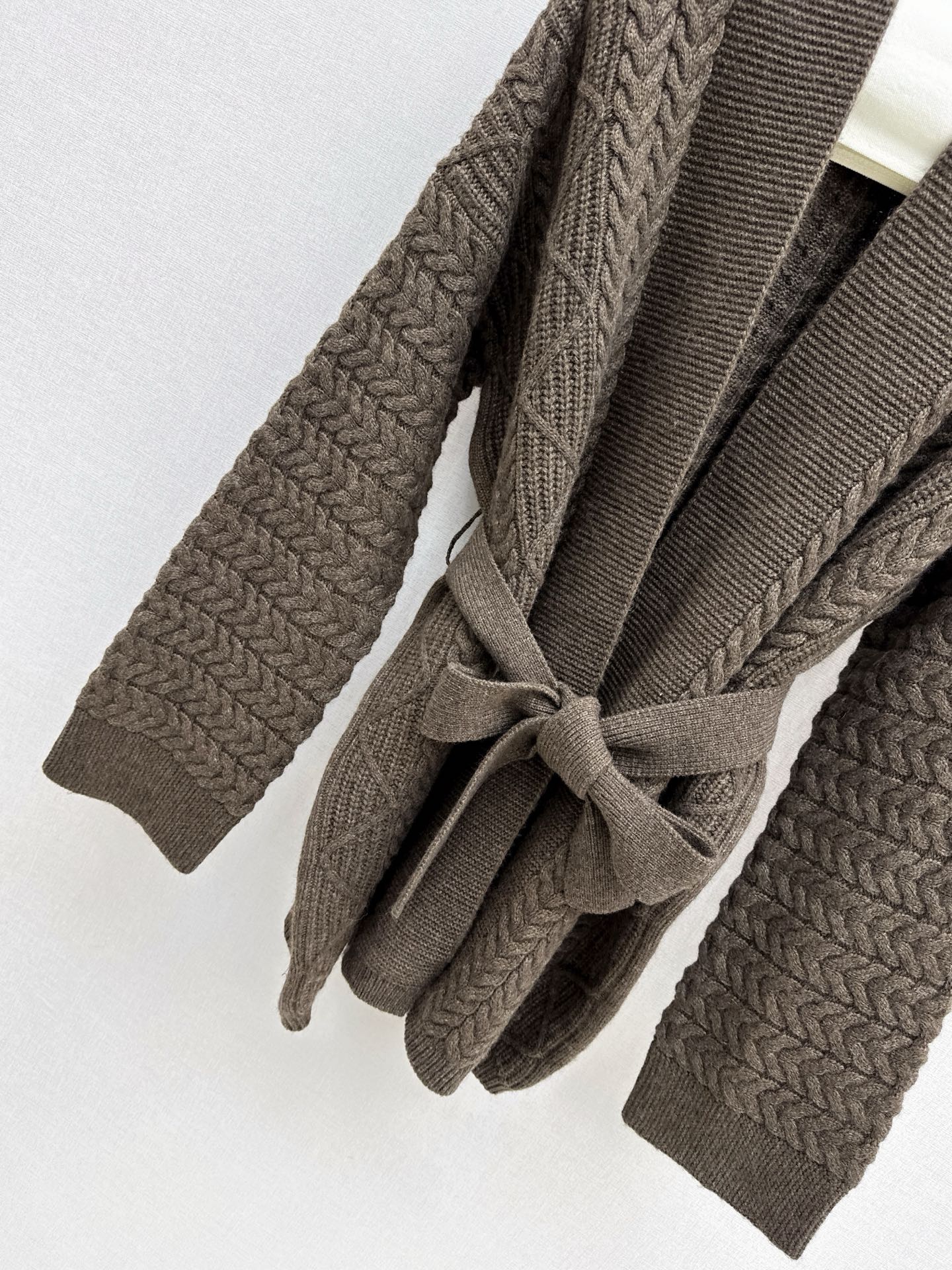 Loro 25fw knitted cardigan