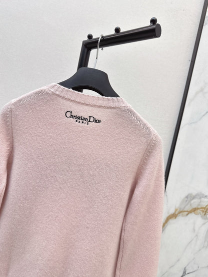CD 25fw embroidery sweater