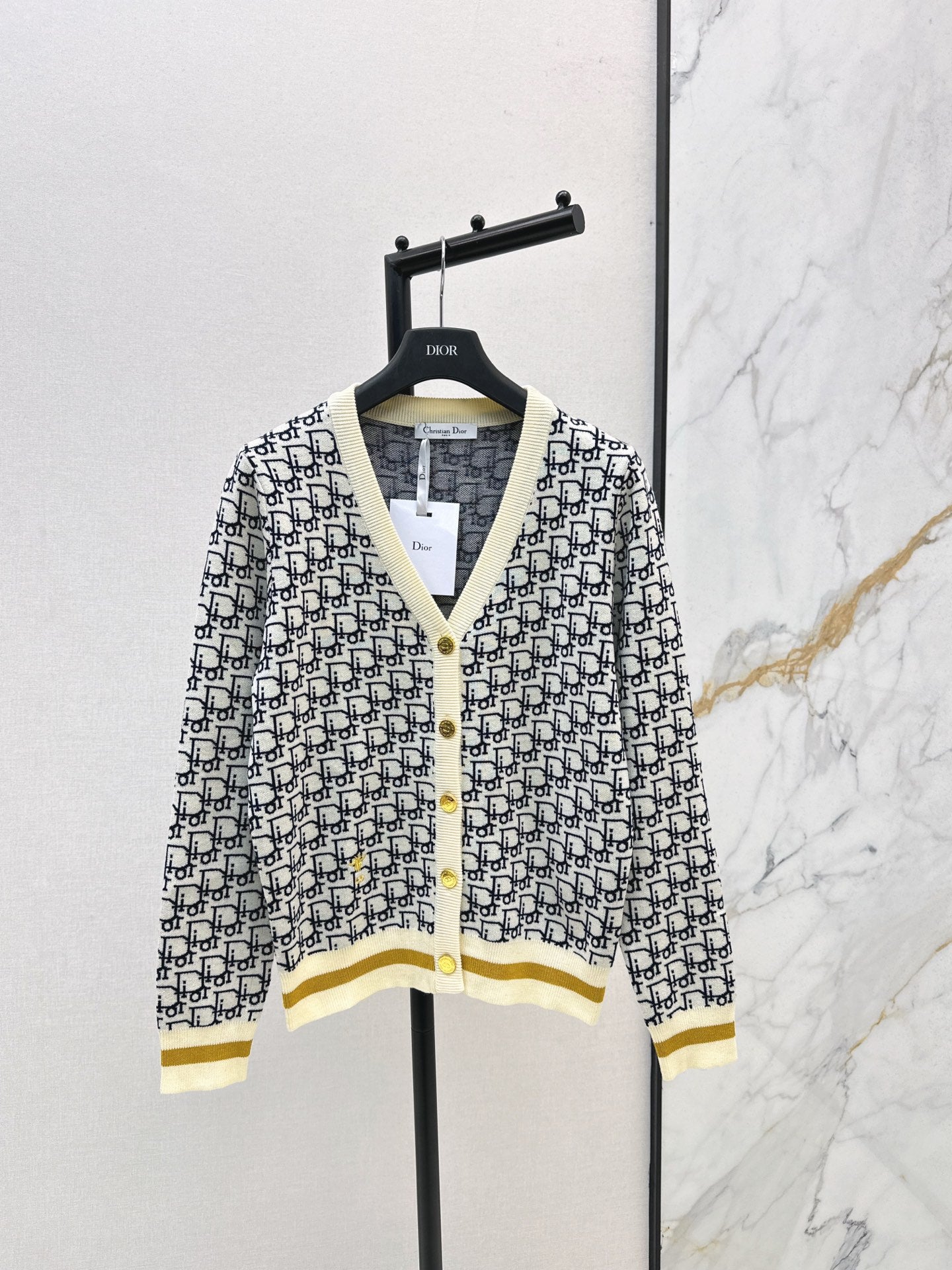 CD 25fw v-neck wool cardigan