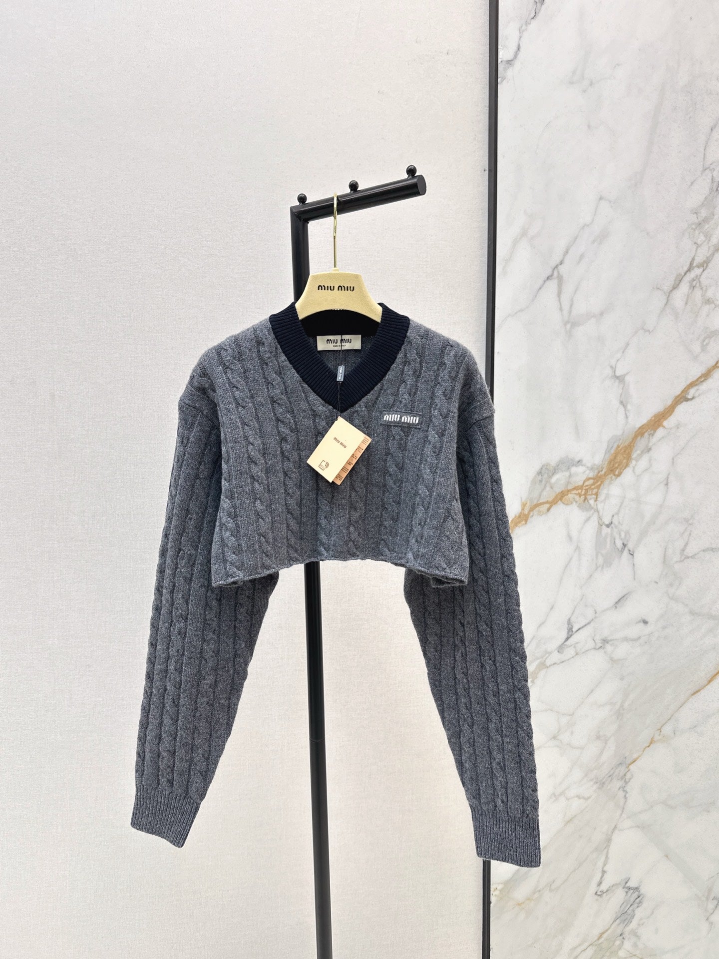 Miu 25fw knit sweater
