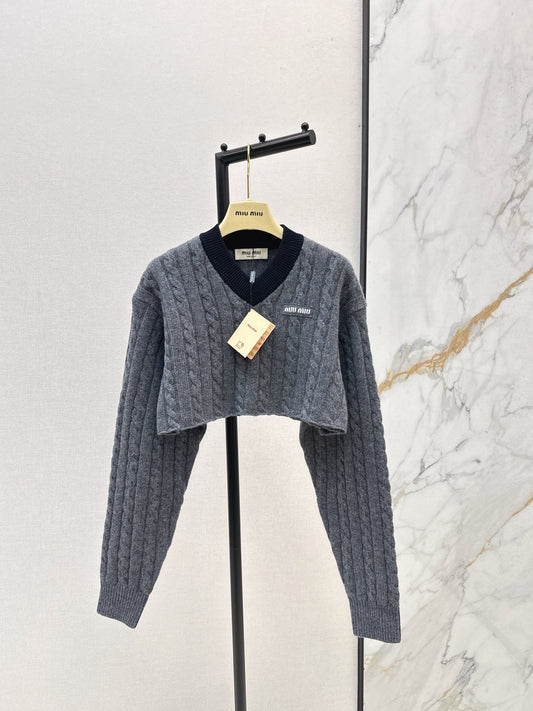 Miu 25fw knit sweater