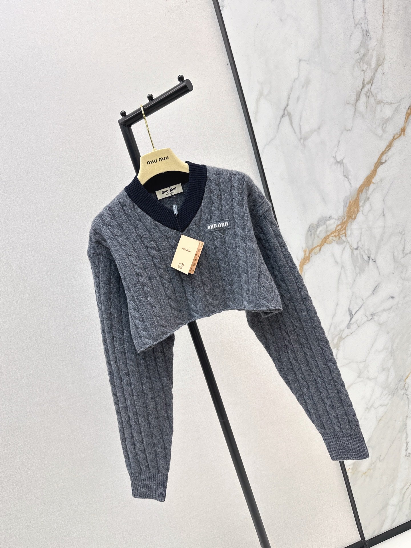 Miu 25fw knit sweater