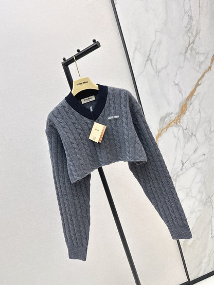 Miu 25fw knit sweater