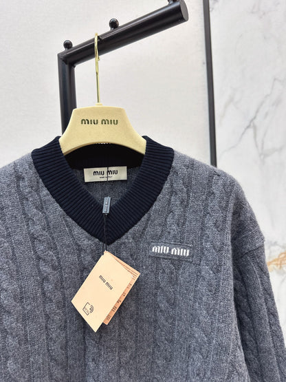 Miu 25fw knit sweater