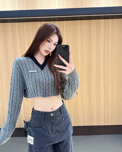 Miu 25fw knit sweater