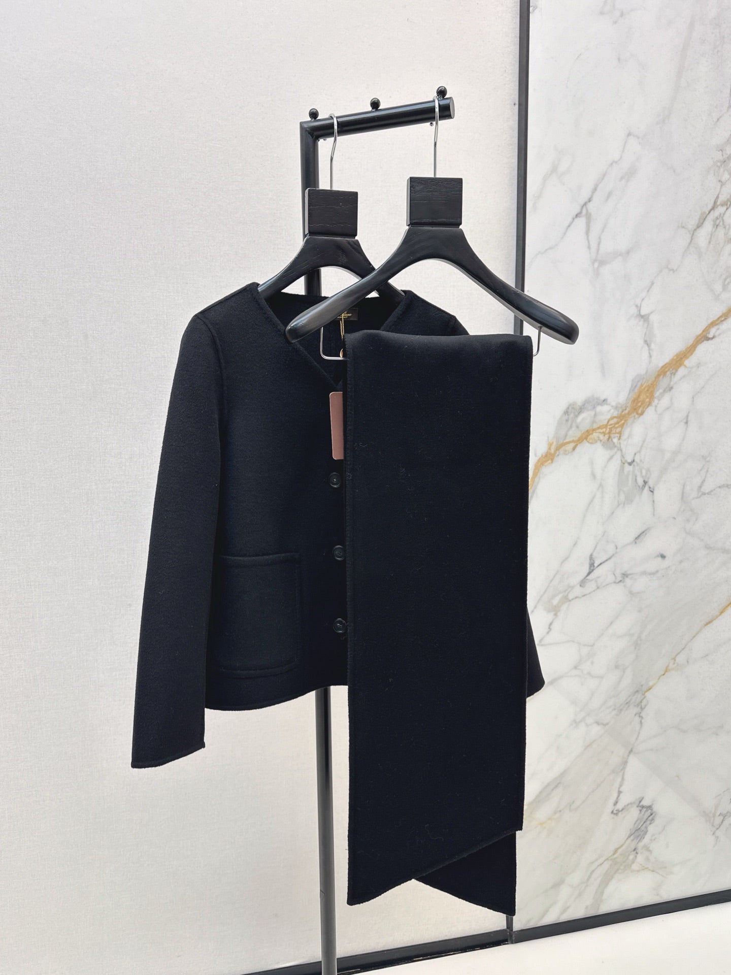 Loro 25fw wool coat scarf set