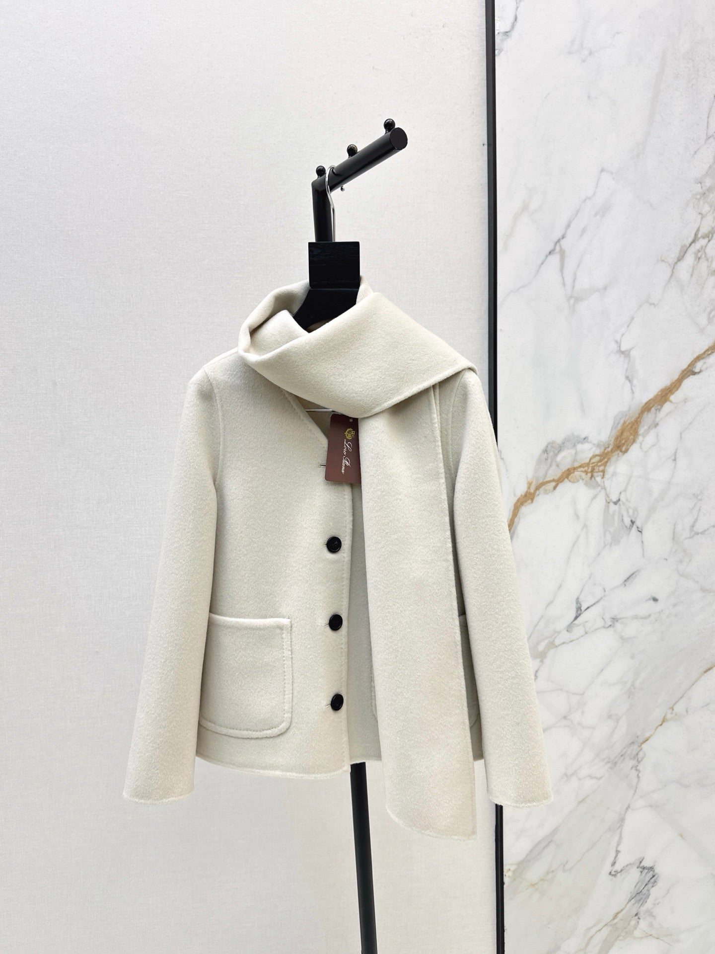 Loro 25fw wool coat scarf set