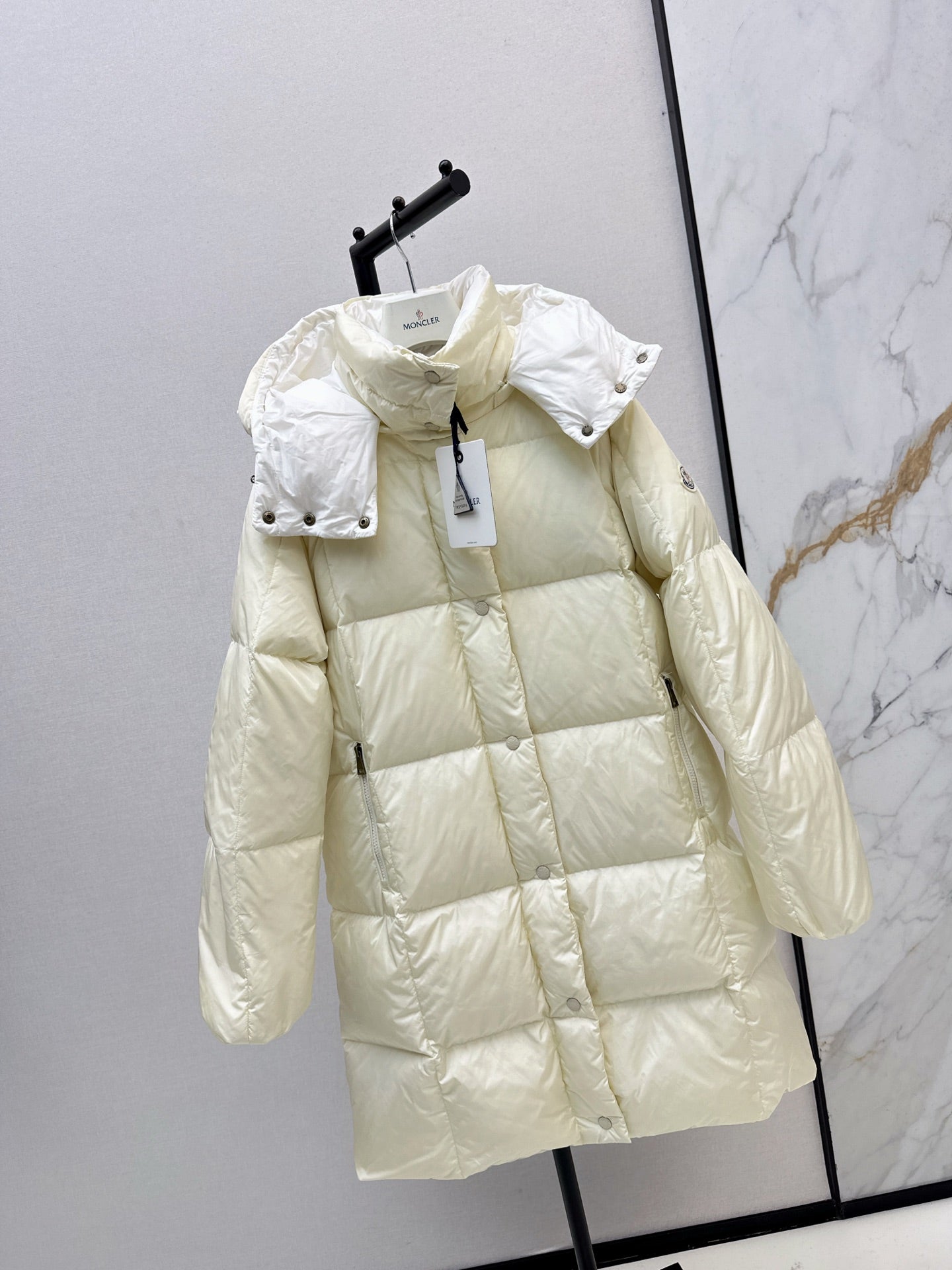 Monc 25fw down jacket