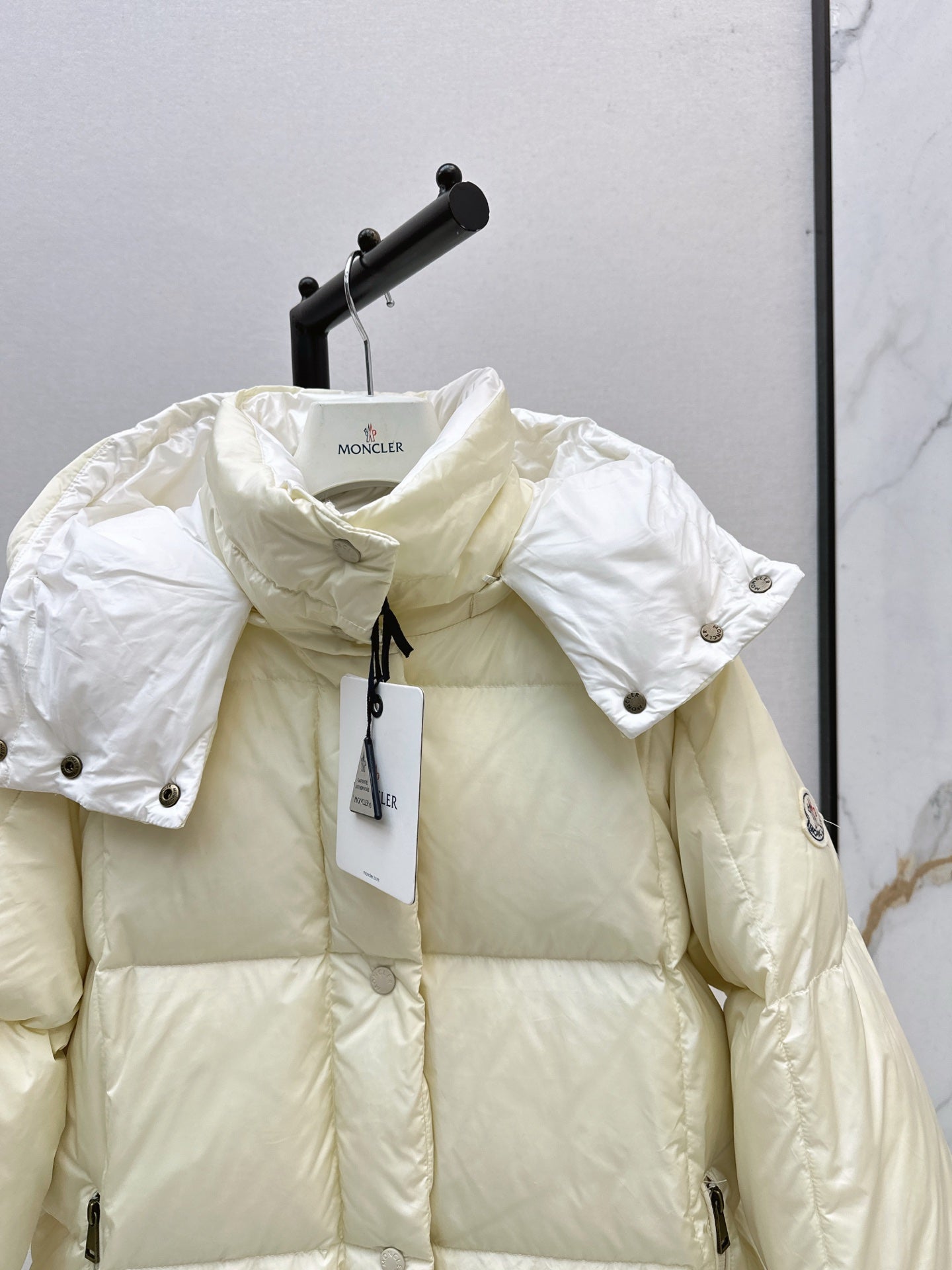 Monc 25fw down jacket