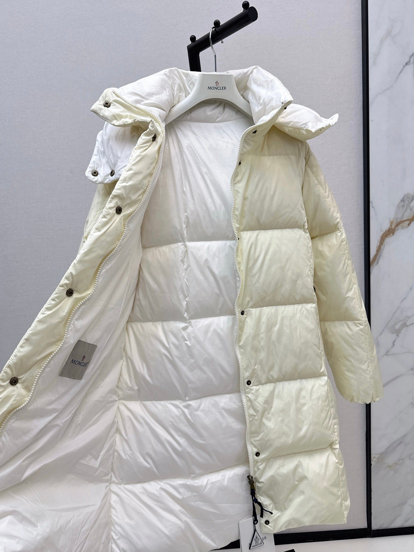 Monc 25fw down jacket