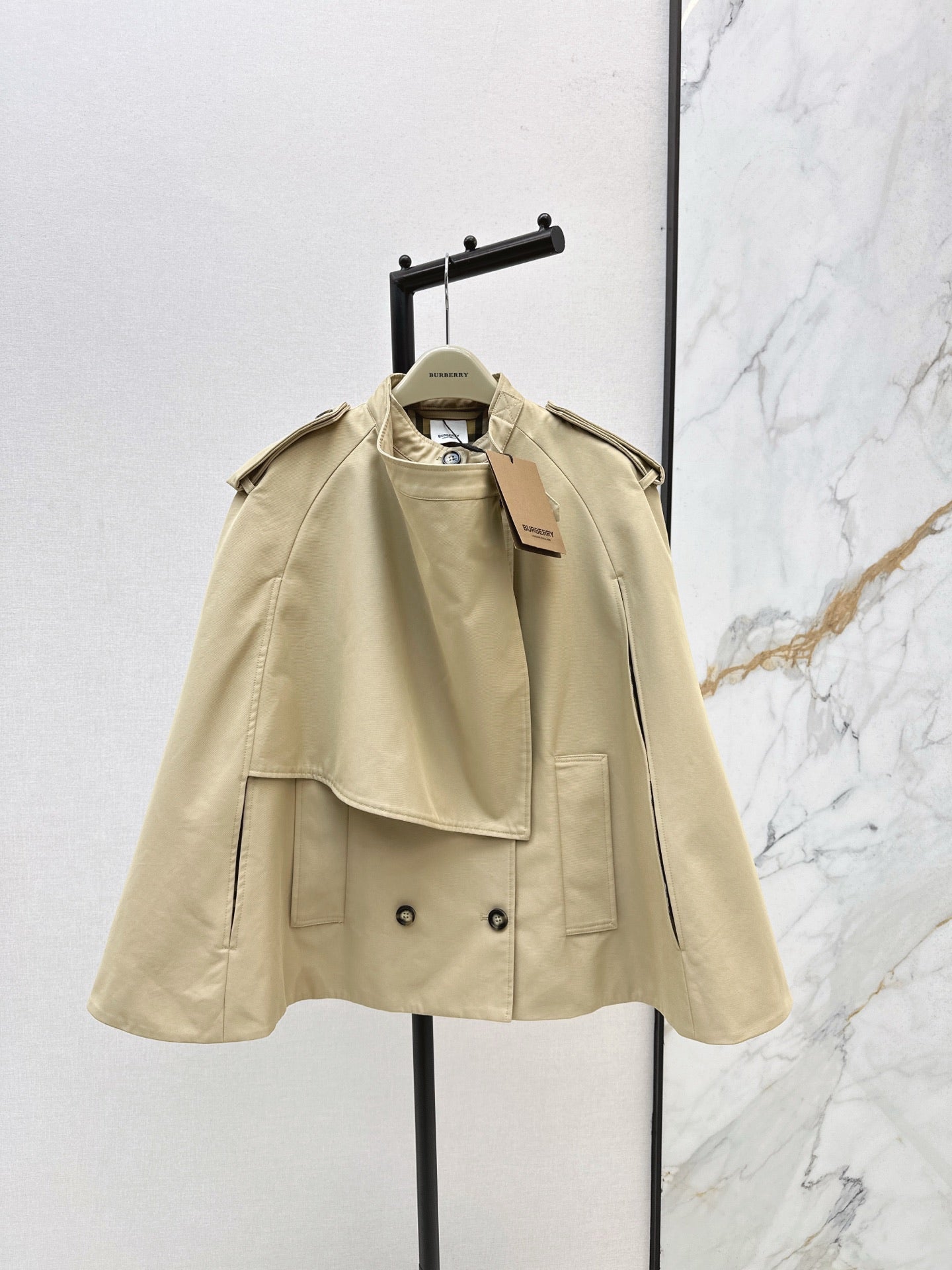 Bur 25fw cape coats