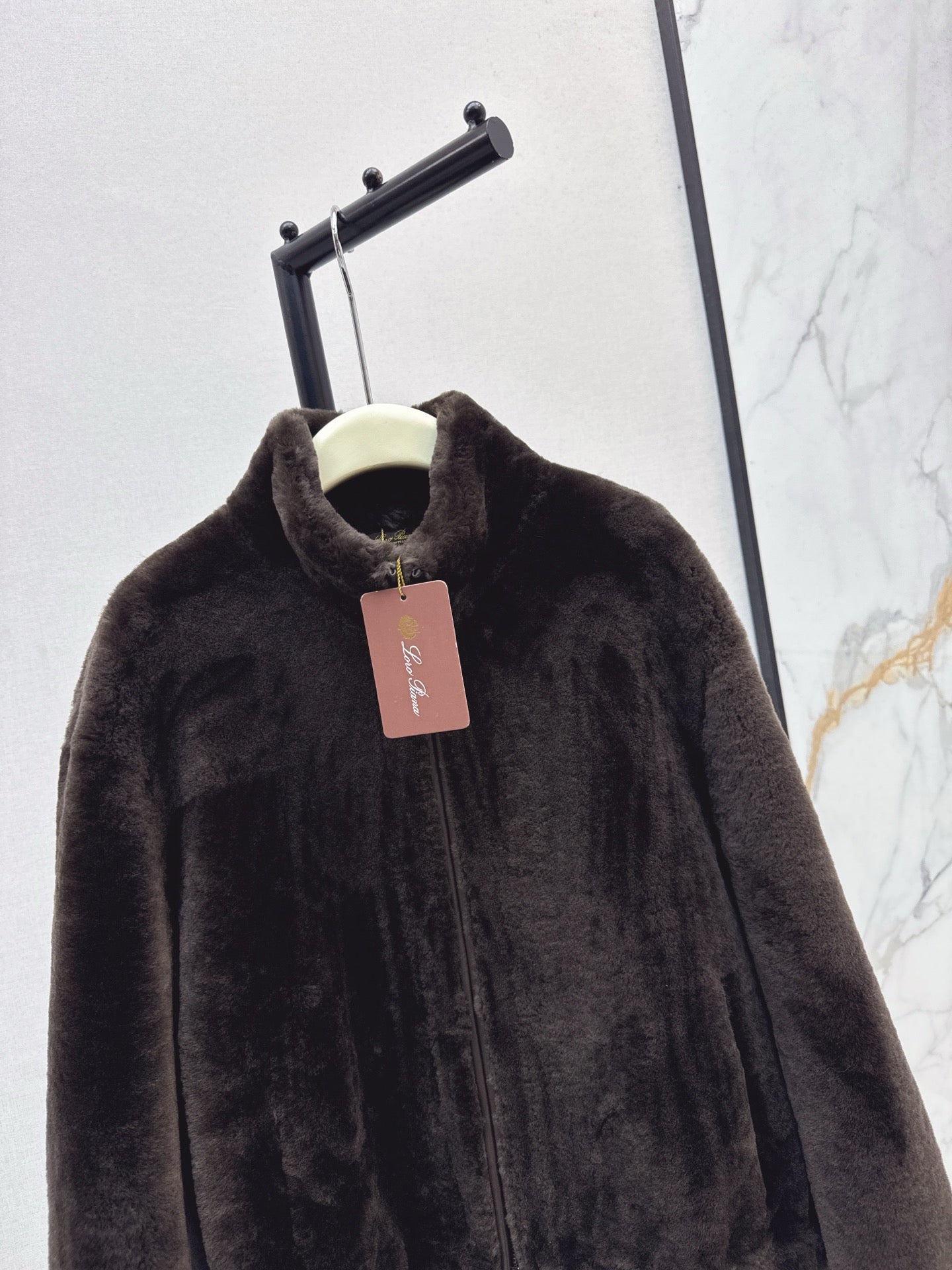 Loro 25fw fur jacket