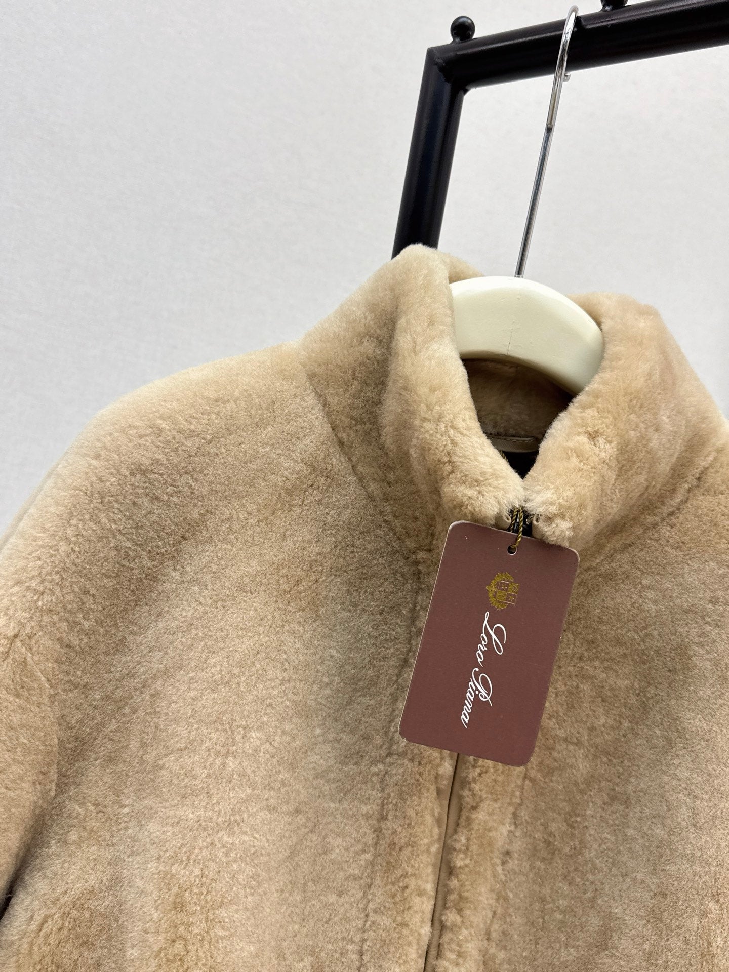 Loro 25fw fur jacket