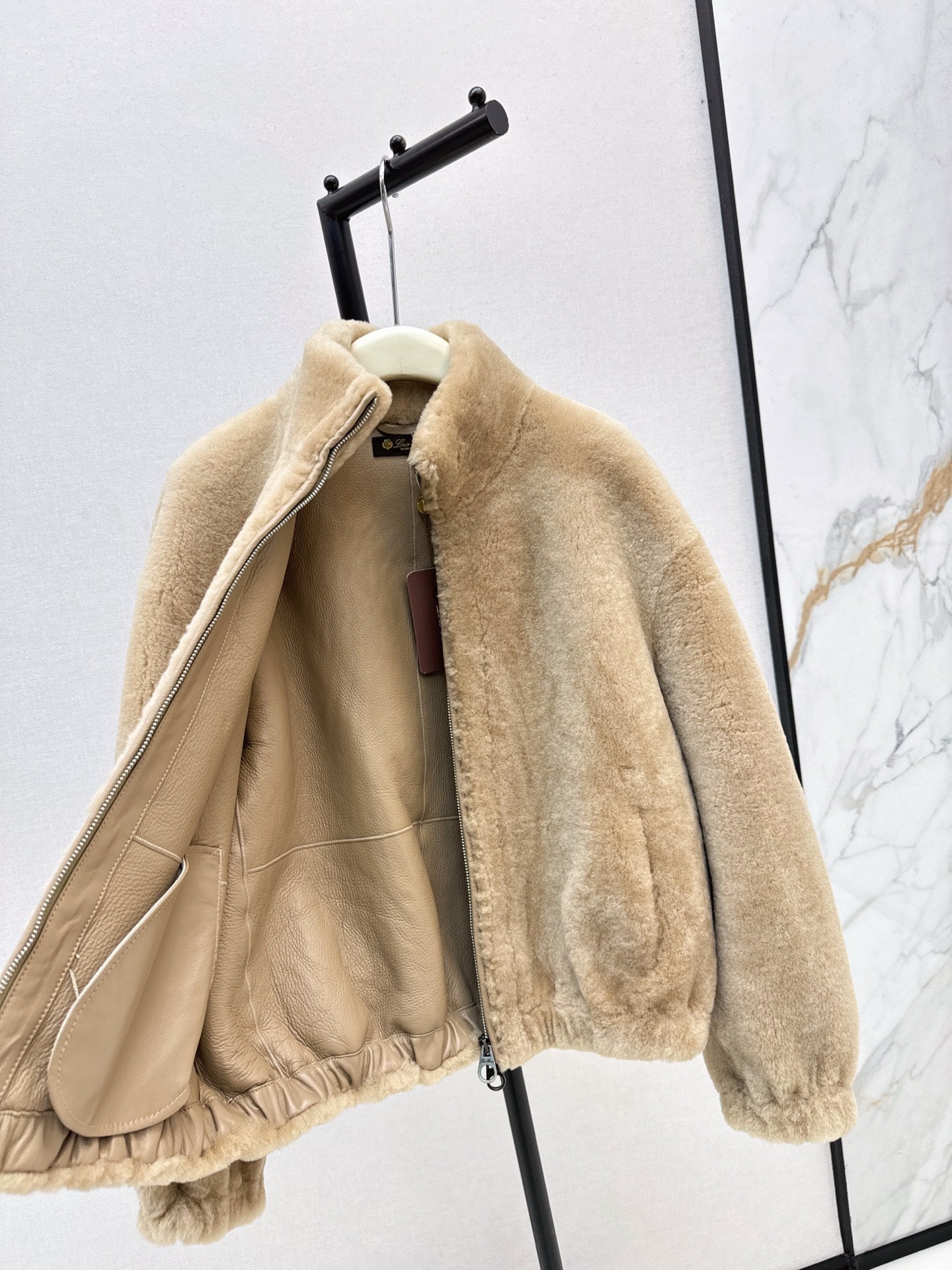Loro 25fw fur jacket