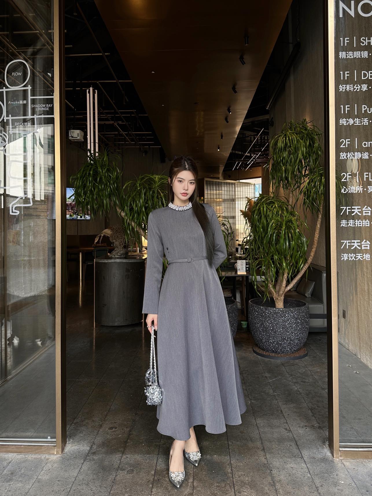 CD 25fw pearl dress