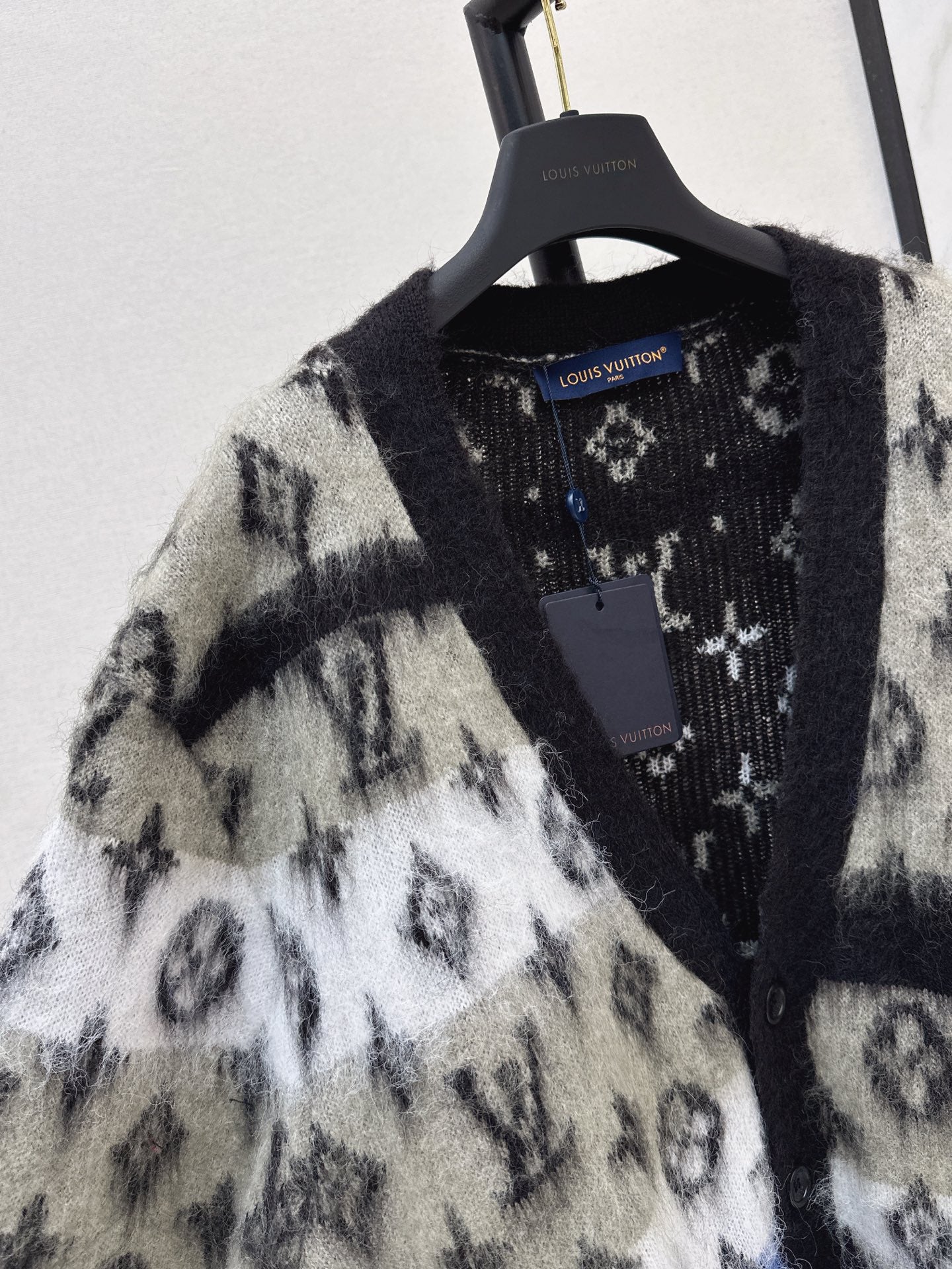 Loui 25fw knit cardigan