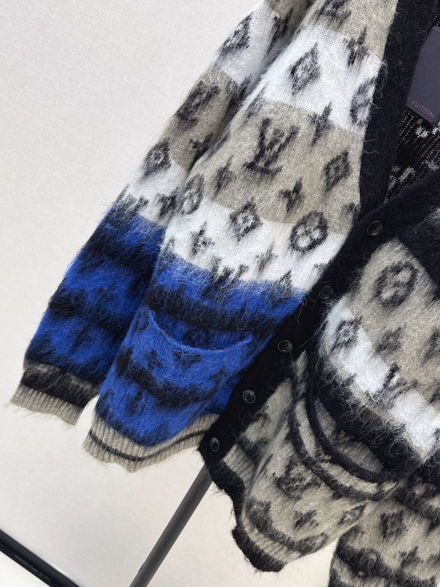 Loui 25fw knit cardigan