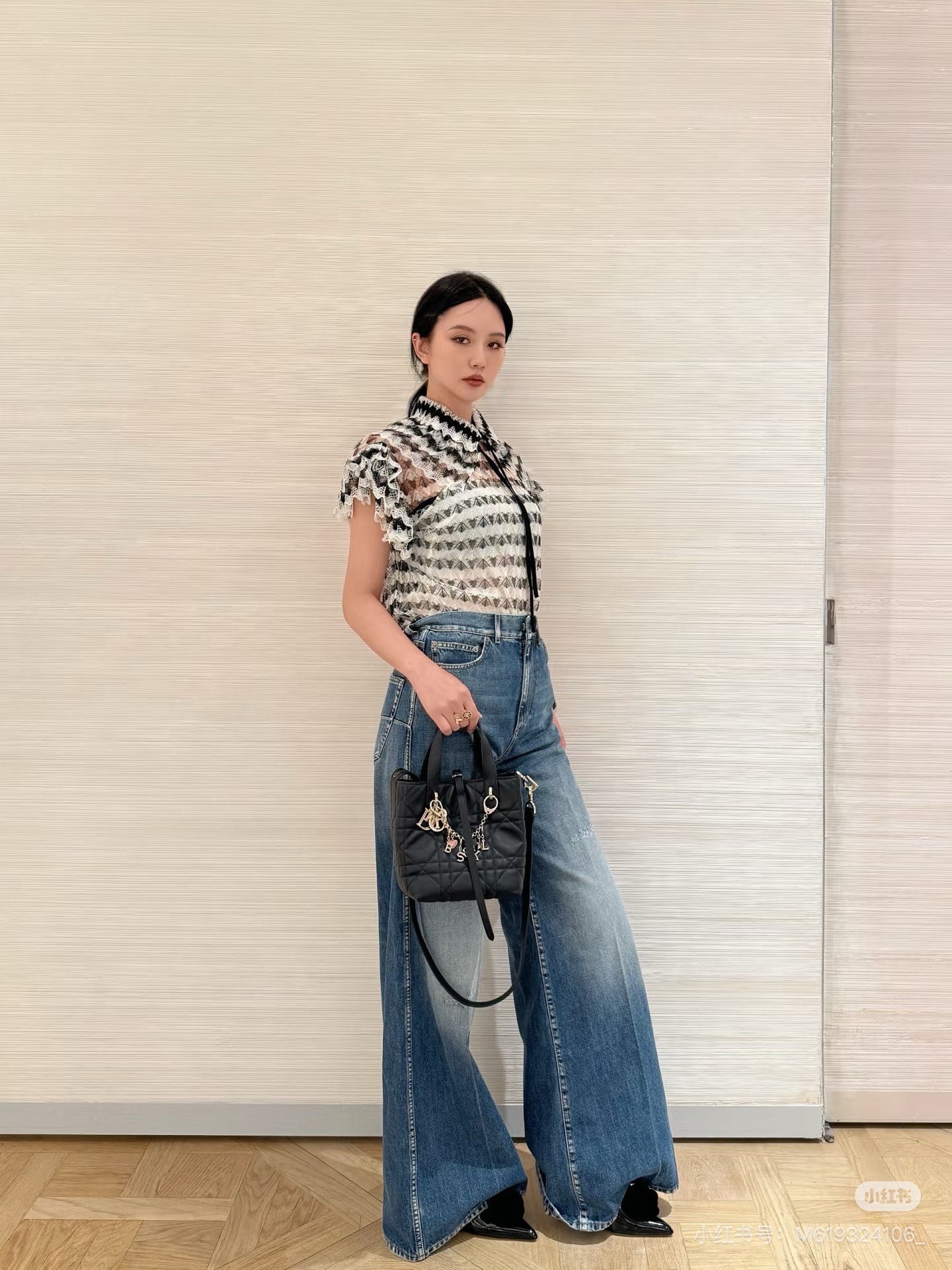 CD 25fw sleeveless lace shirt