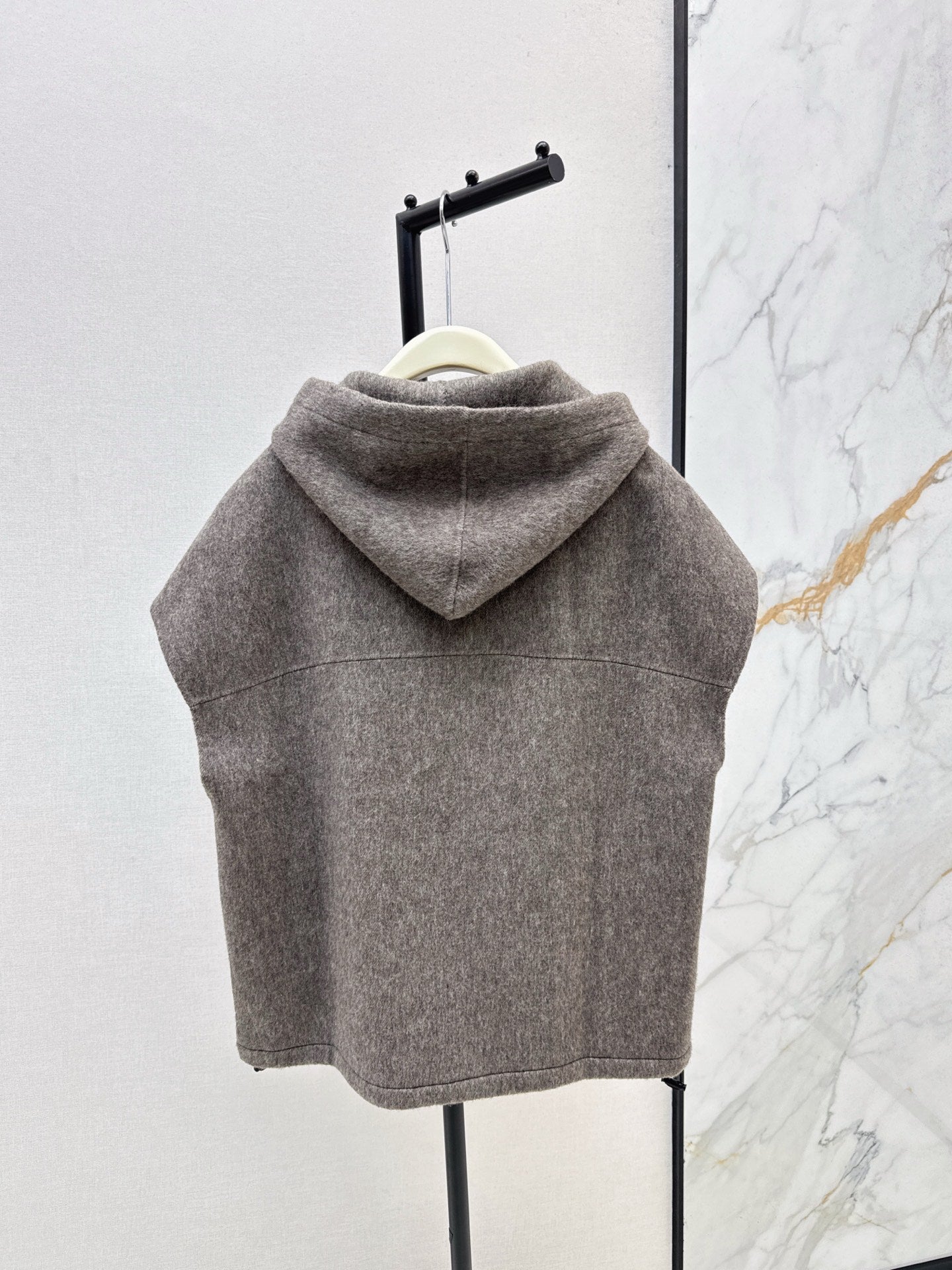 Brun 25fw hooded vest