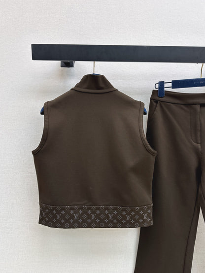 Loui 25fw vest cropped pants set