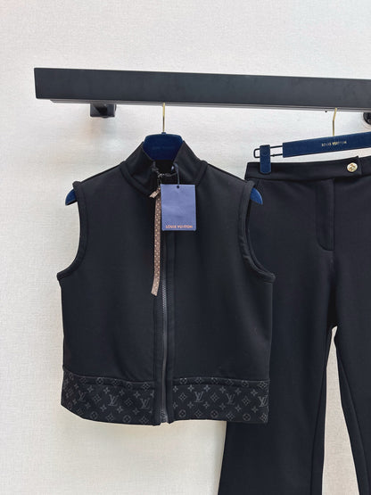 Loui 25fw vest cropped pants set