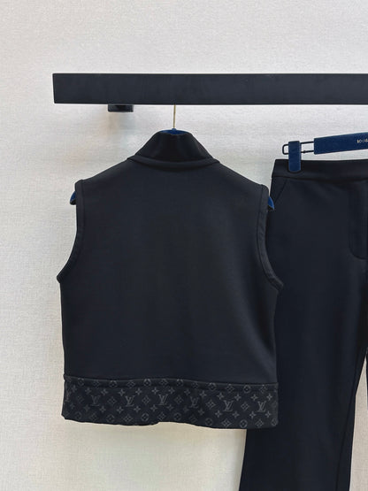Loui 25fw vest cropped pants set