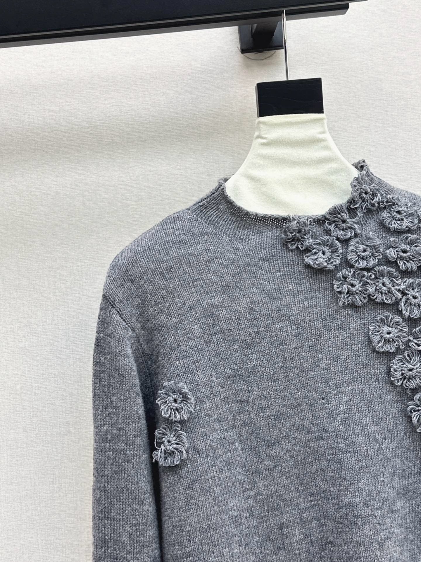 Miu 25fw knit cardigan