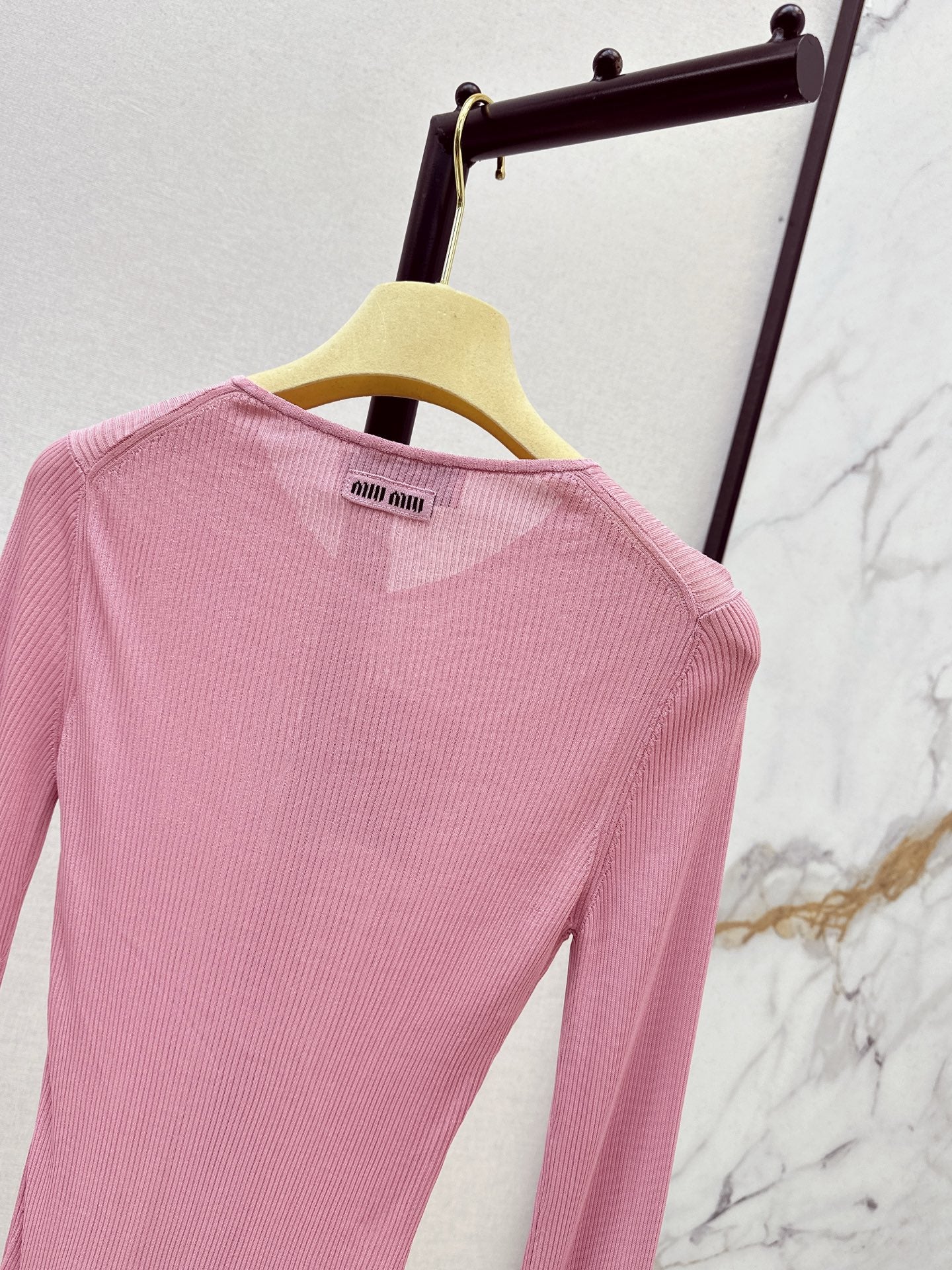 Miu 25fw silk knit shirt