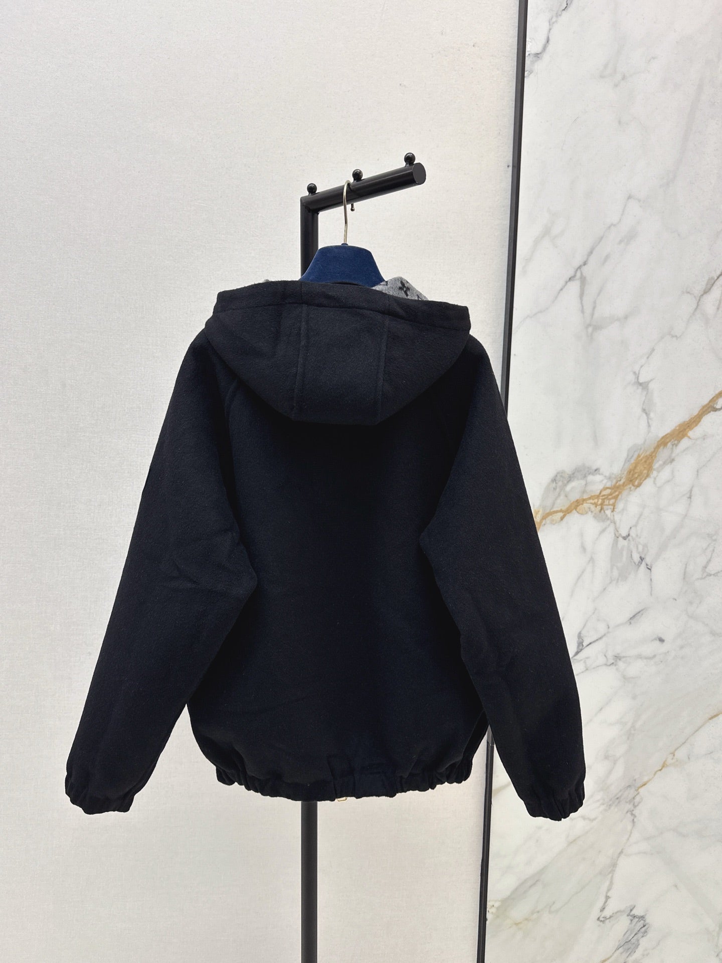 Loui 25fw reversible hooded jacket
