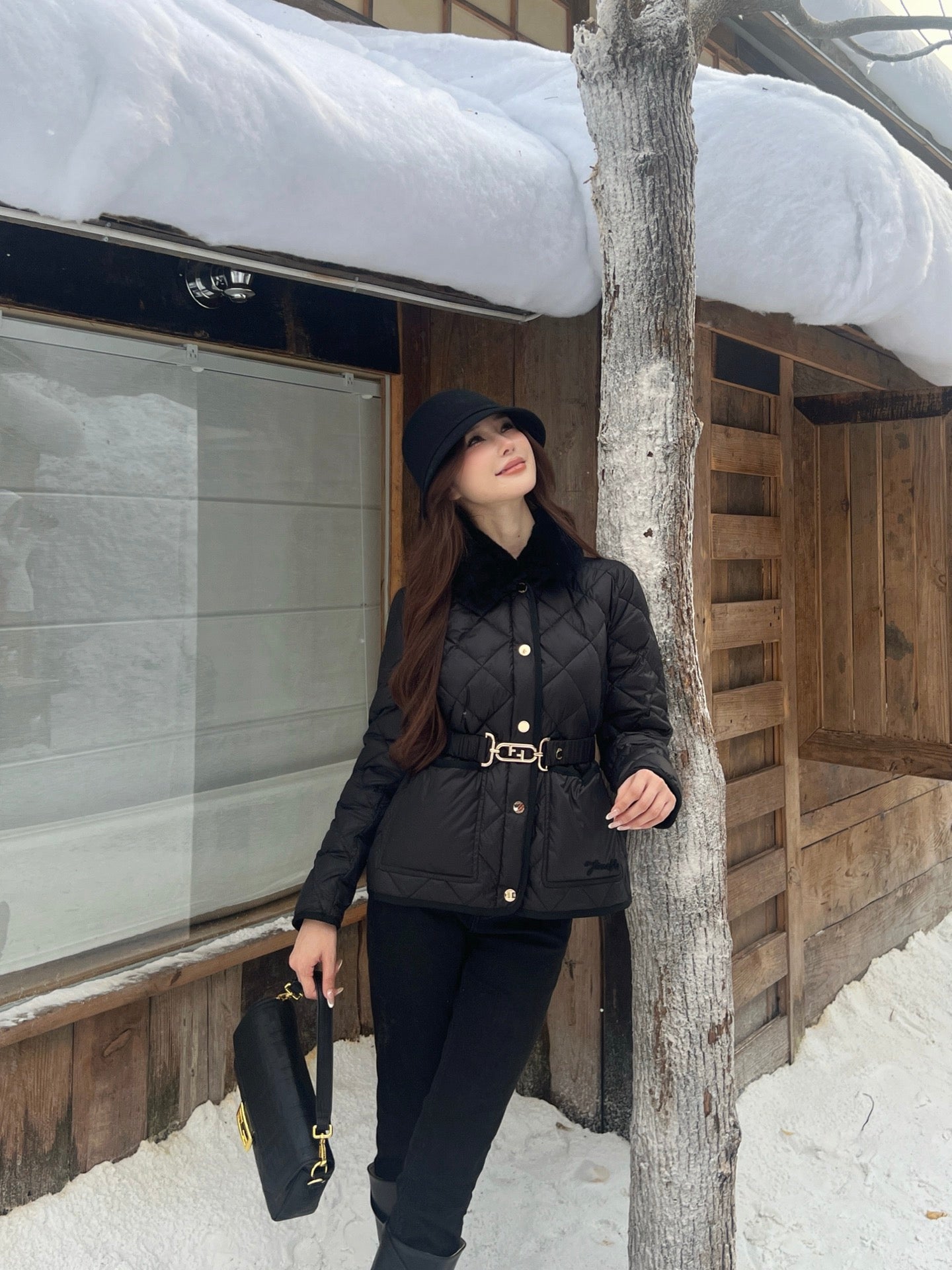 Fen 25fw down jacket