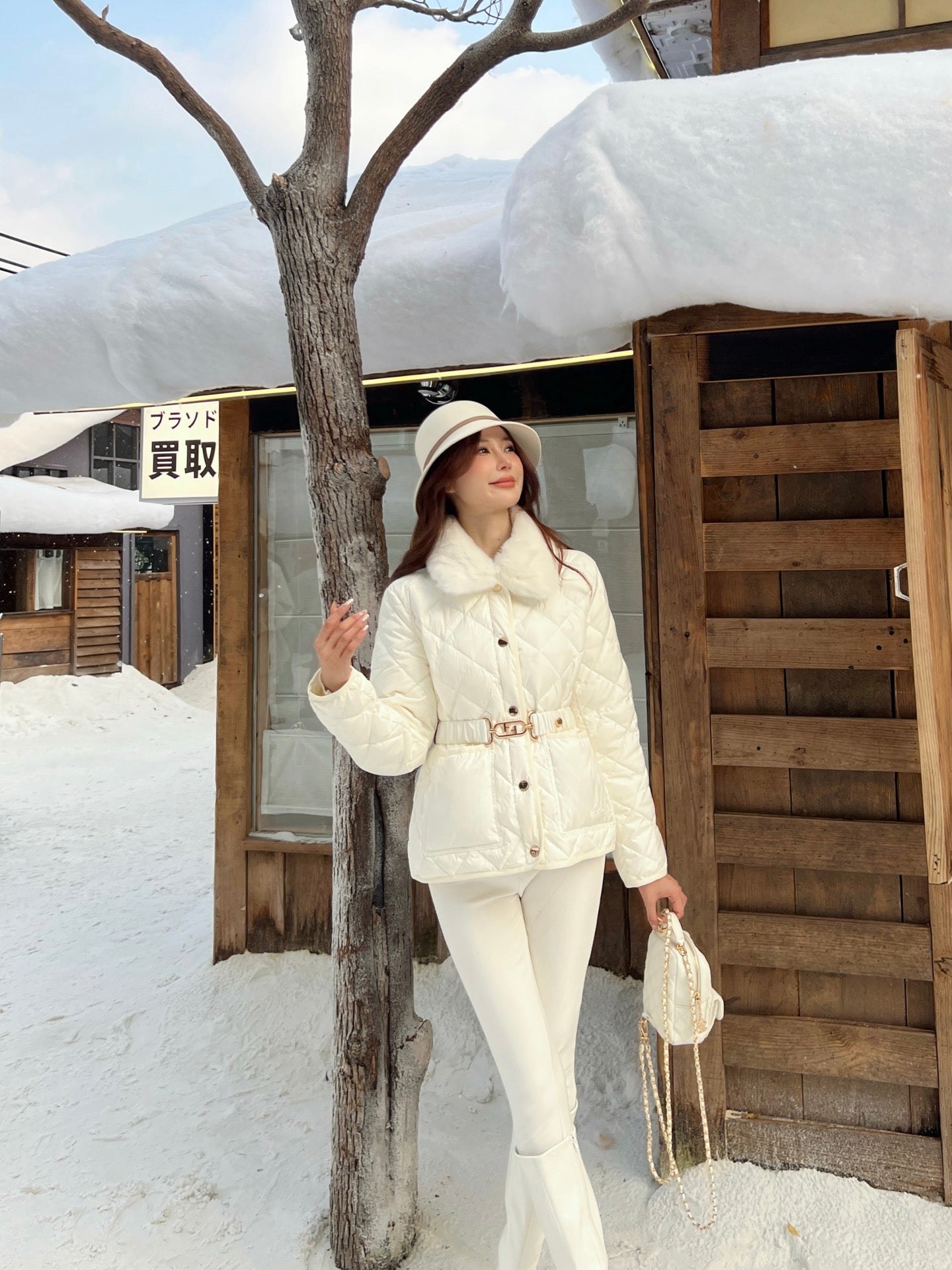 Fen 25fw down jacket