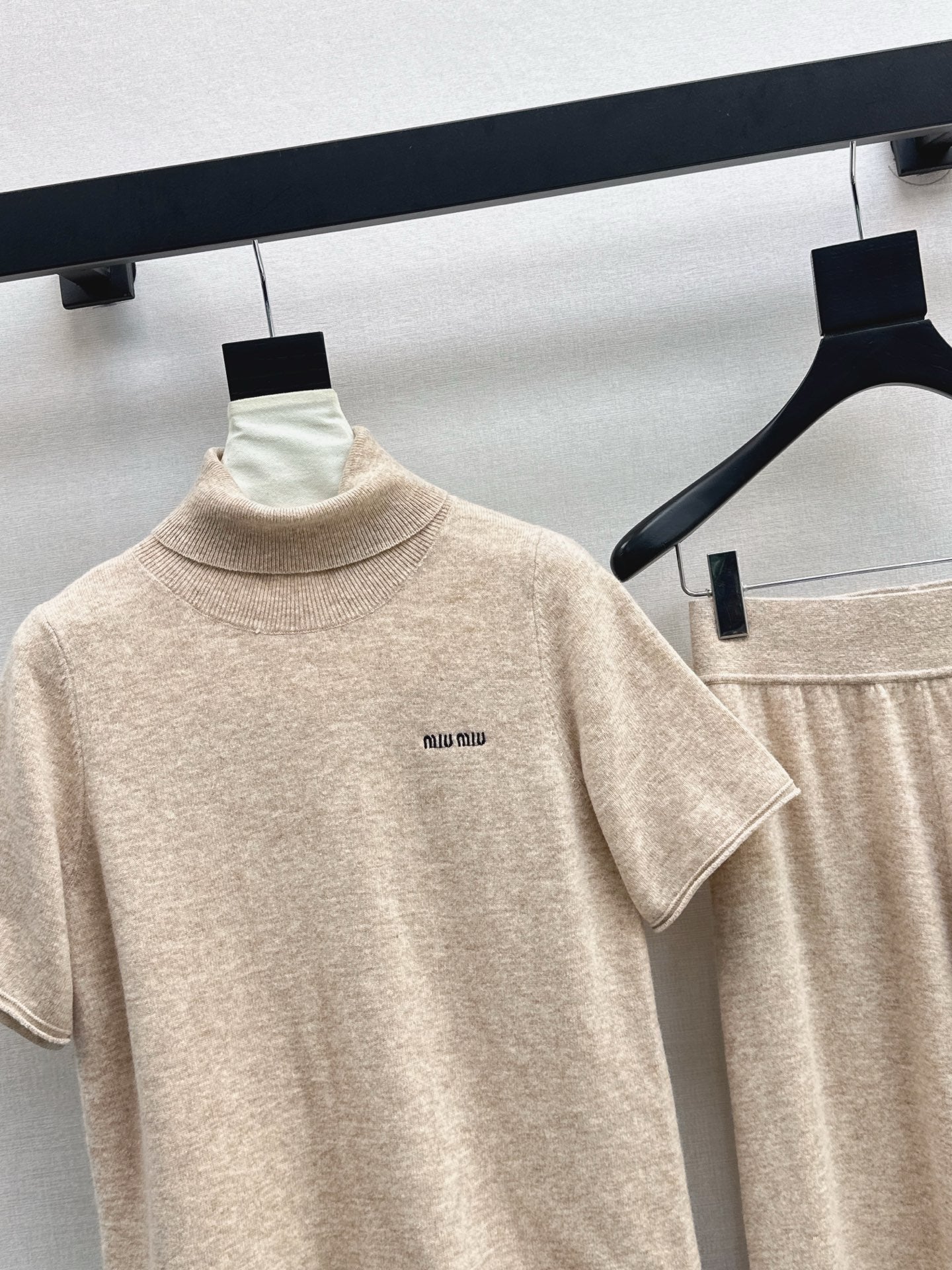 Miu 25fw turtleneck sweater pants set