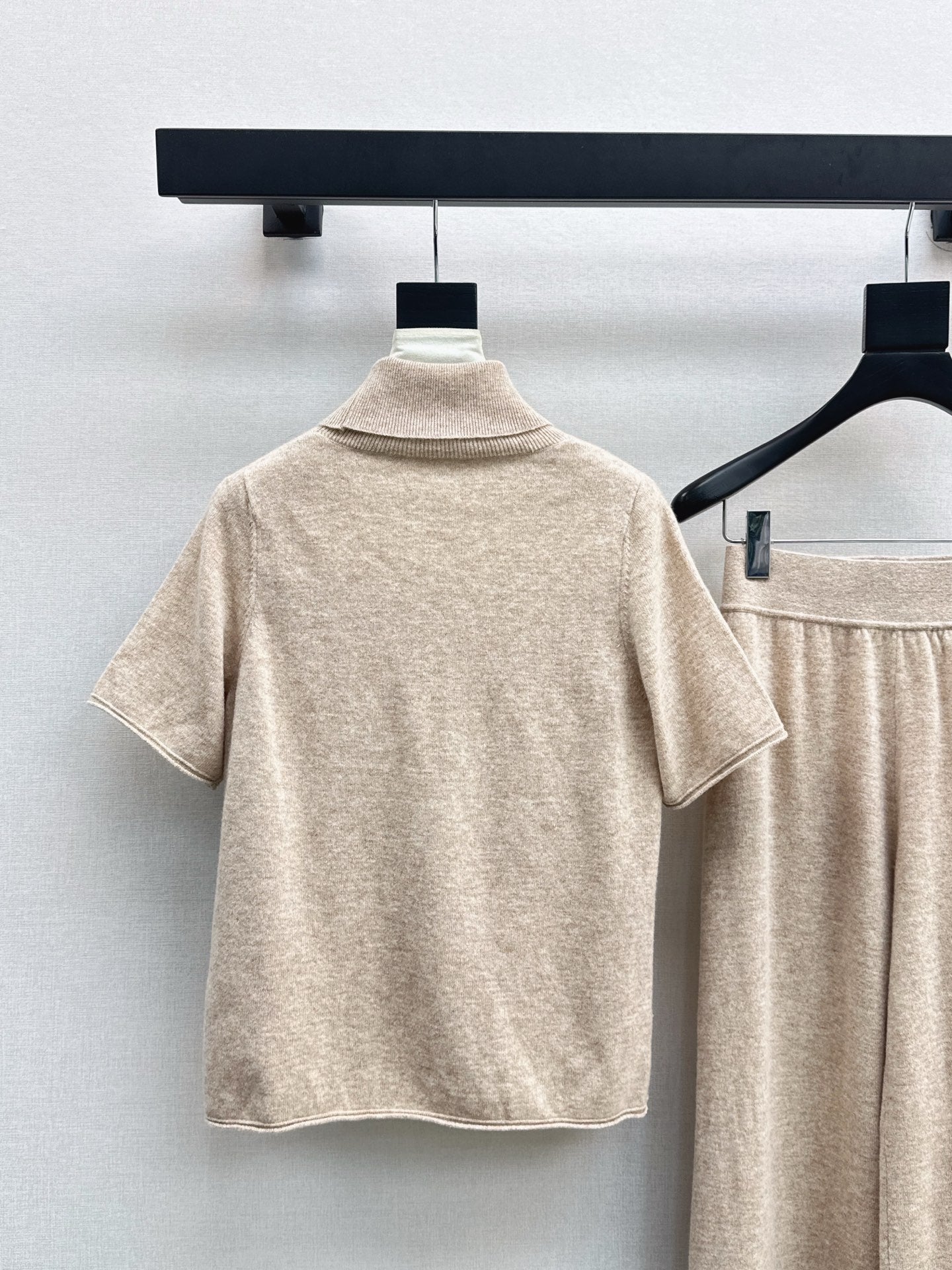 Miu 25fw turtleneck sweater pants set