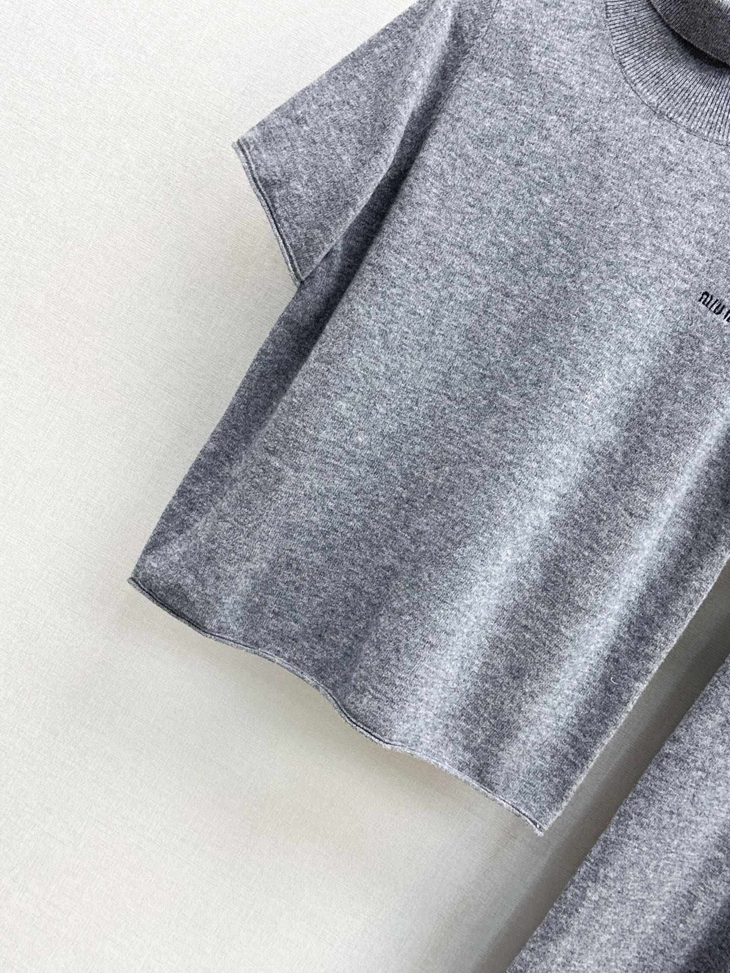 Miu 25fw turtleneck sweater pants set