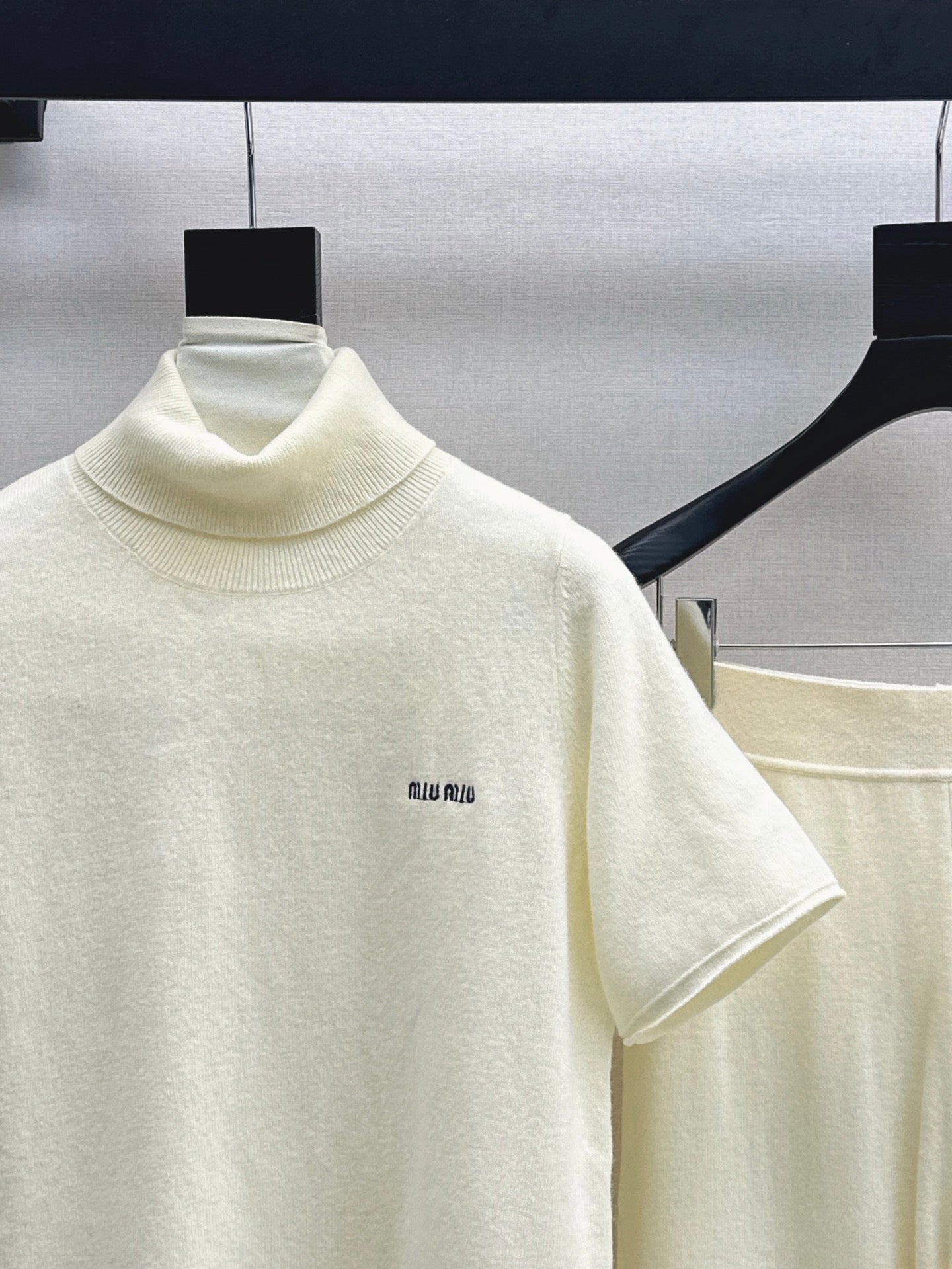 Miu 25fw turtleneck sweater pants set