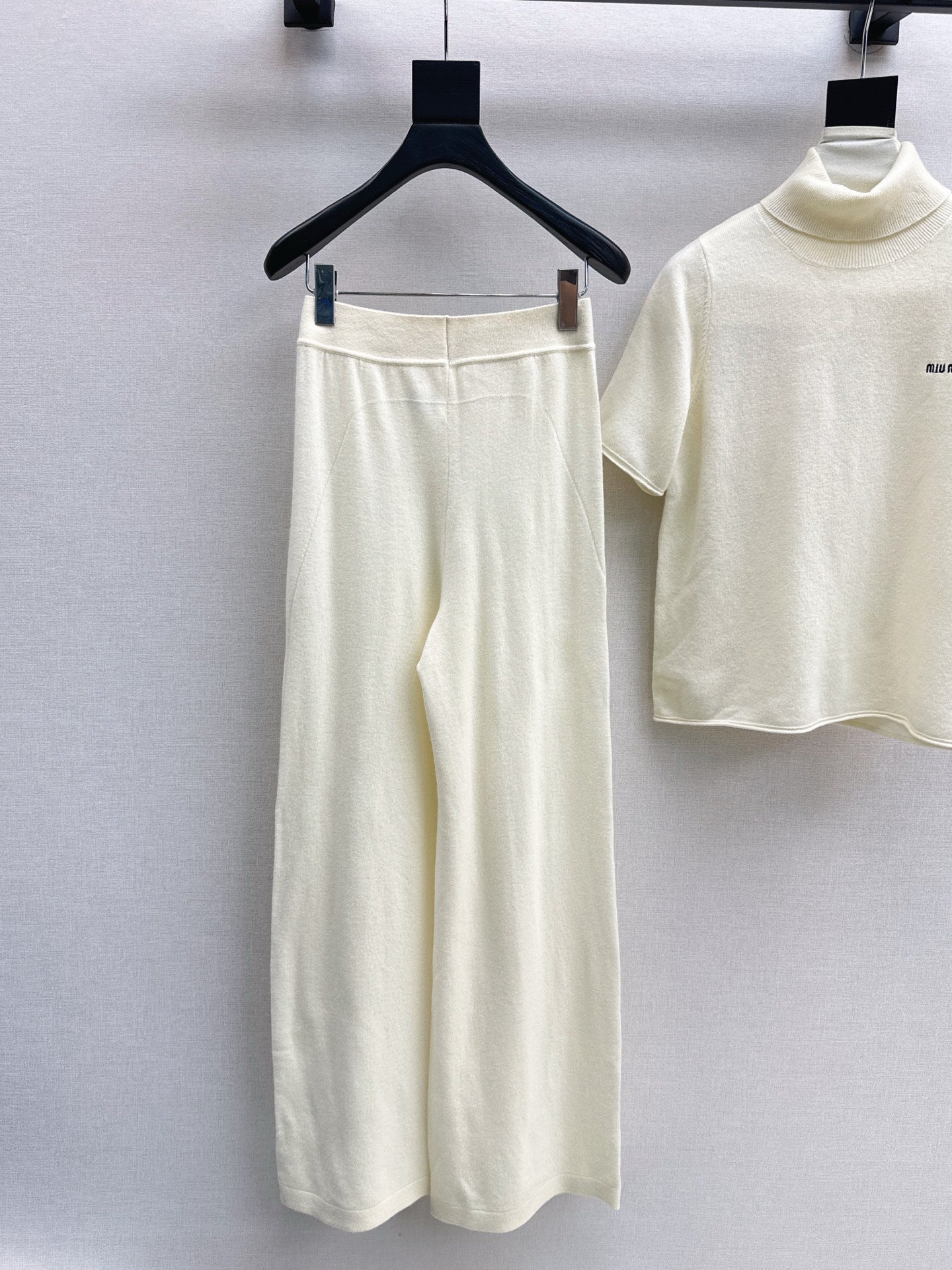Miu 25fw turtleneck sweater pants set