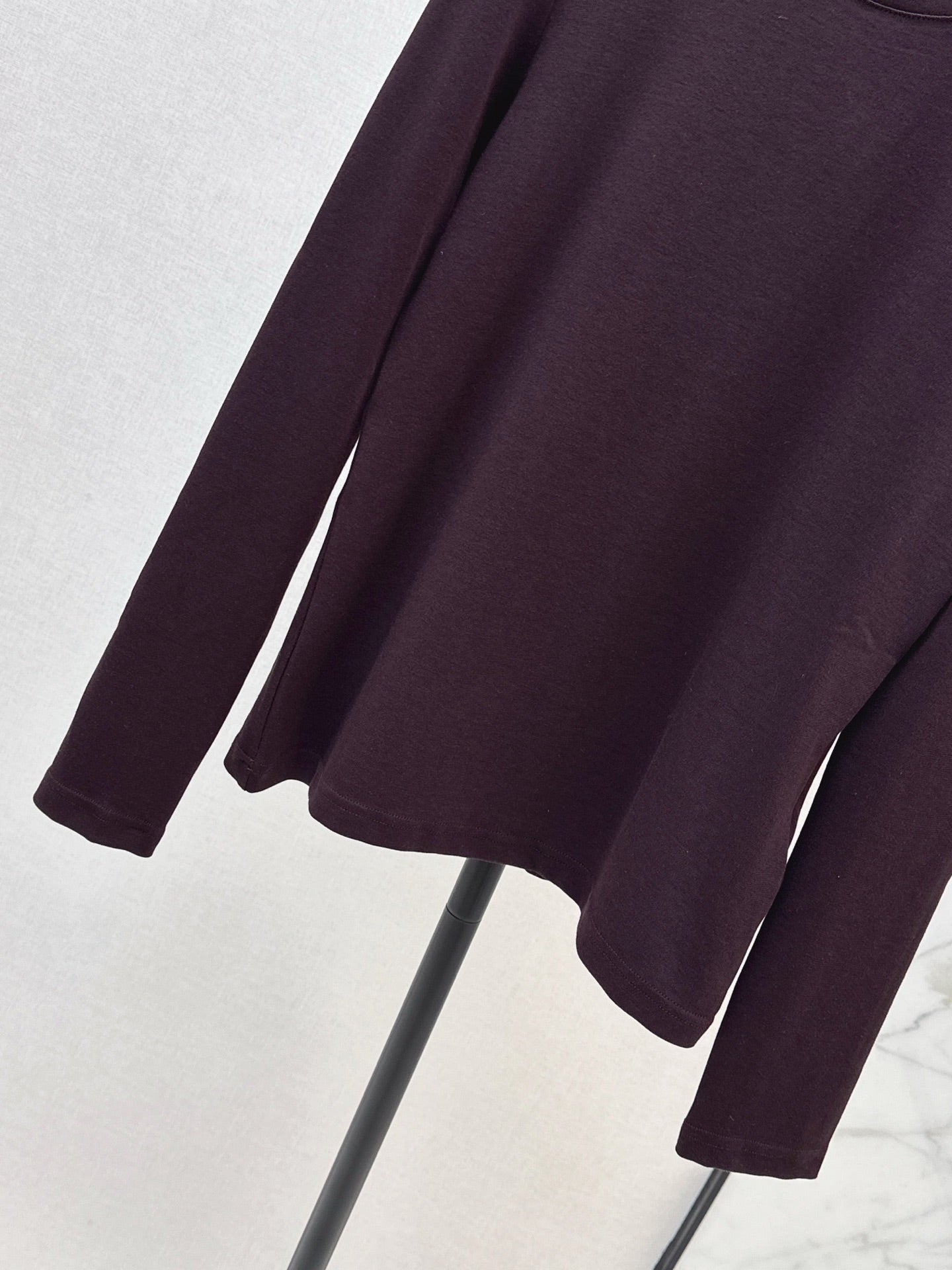 Loui 25fw base layer