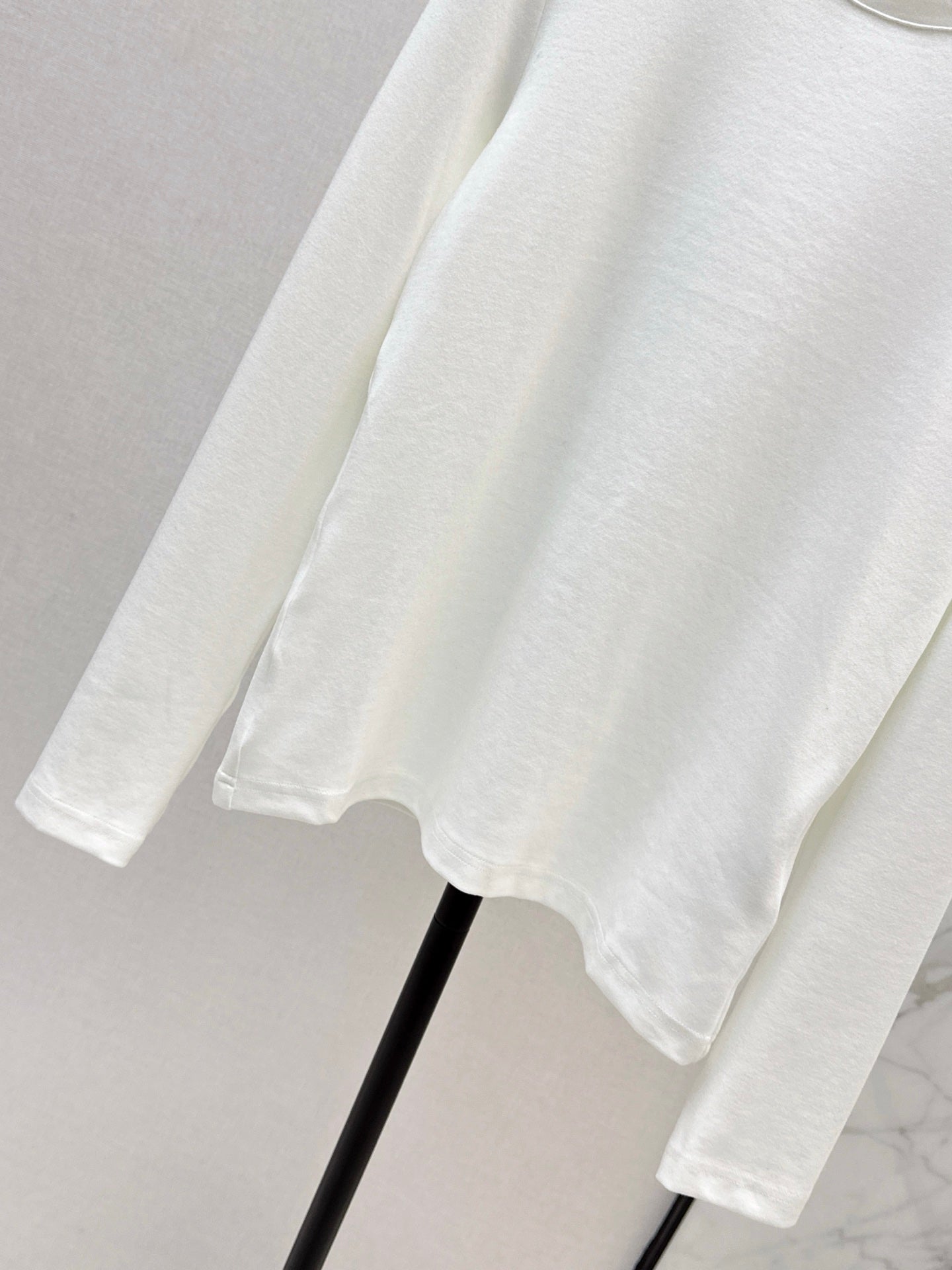 Loui 25fw base layer