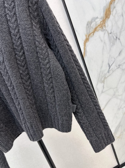 Loe 25fw v-neck sweater