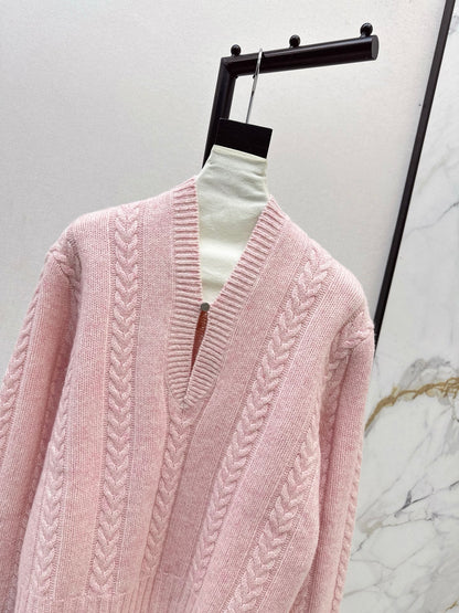 Loe 25fw v-neck sweater